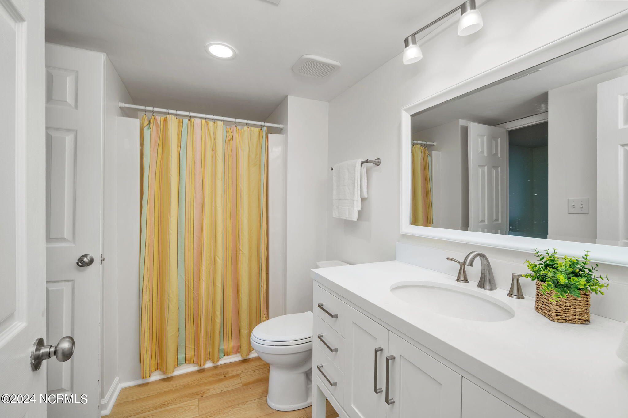331 Salter Path Road 104 Property Photo 25