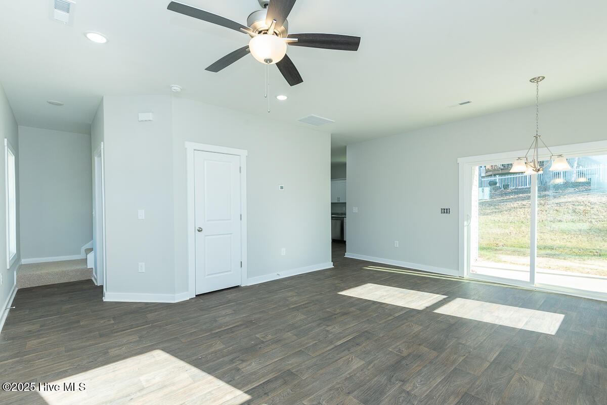 117 Ambergate Court Property Photo 5