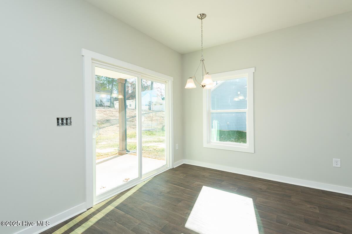 117 Ambergate Court Property Photo 9