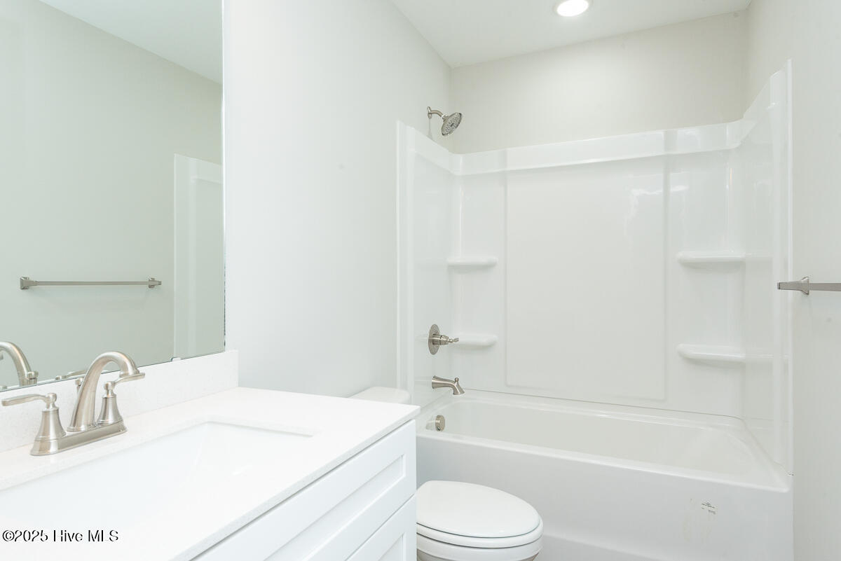 117 Ambergate Court Property Photo 23
