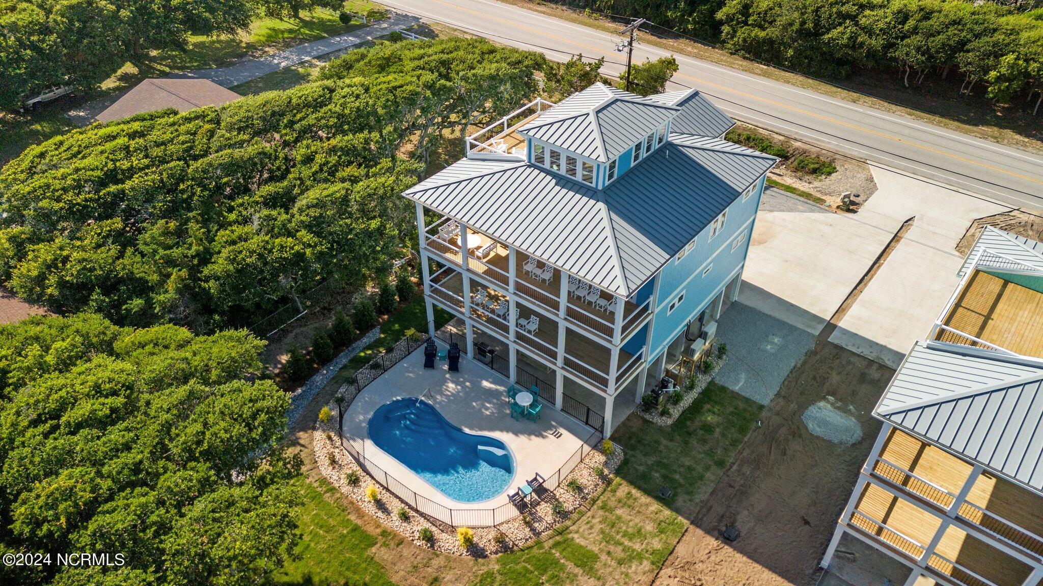 941 Salter Path Road . Property Photo 6