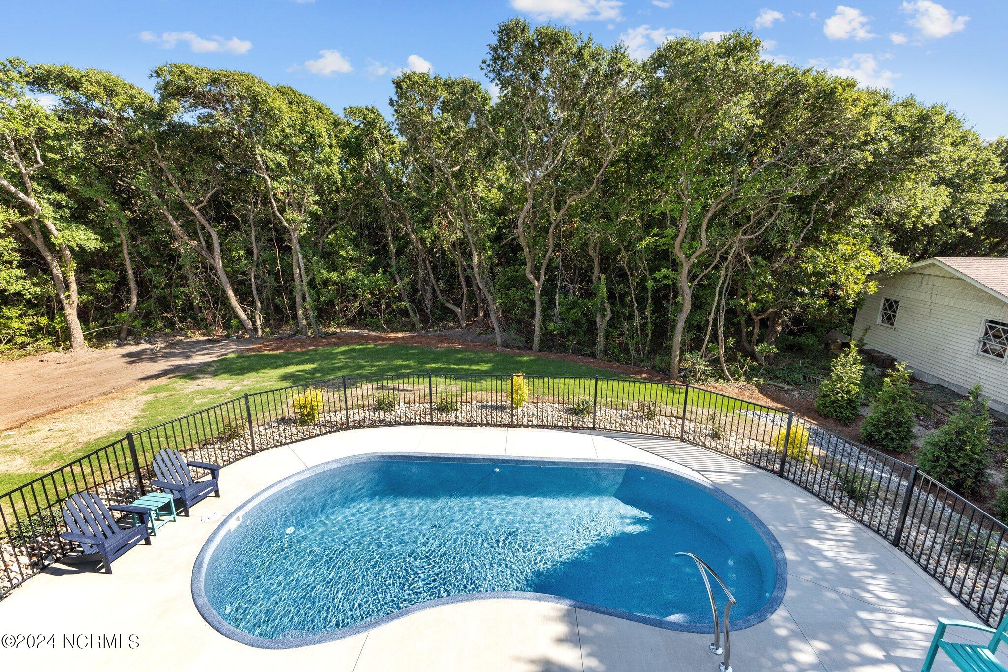 941 Salter Path Road . Property Photo 7