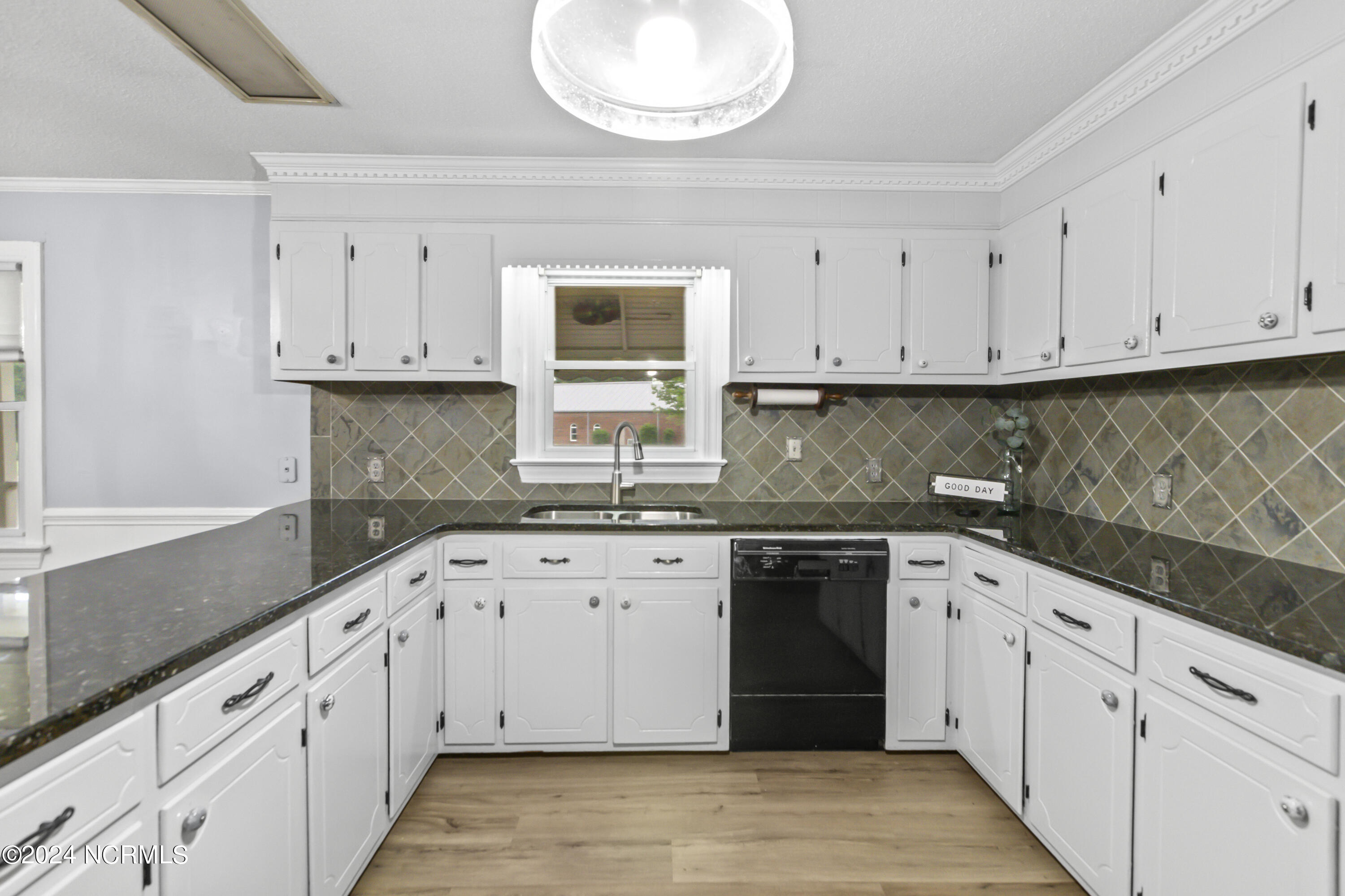 9615 County Home Road Property Photo 5