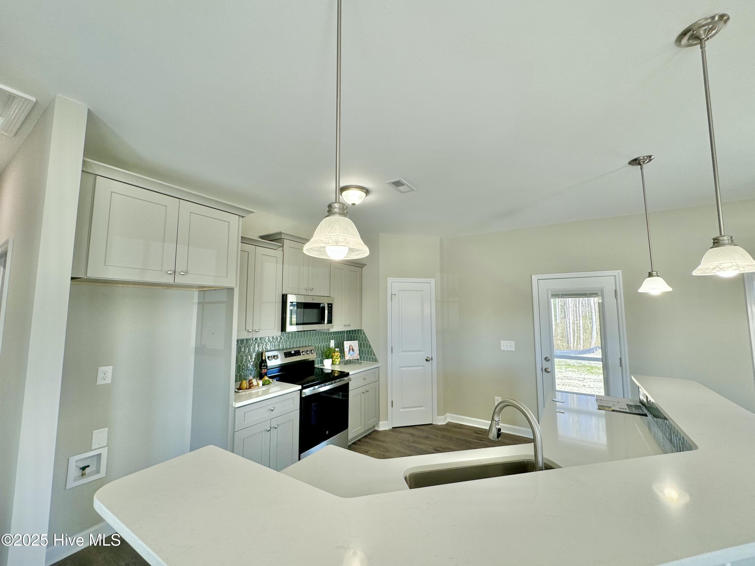 144 Emerson Fields Drive Property Photo 20