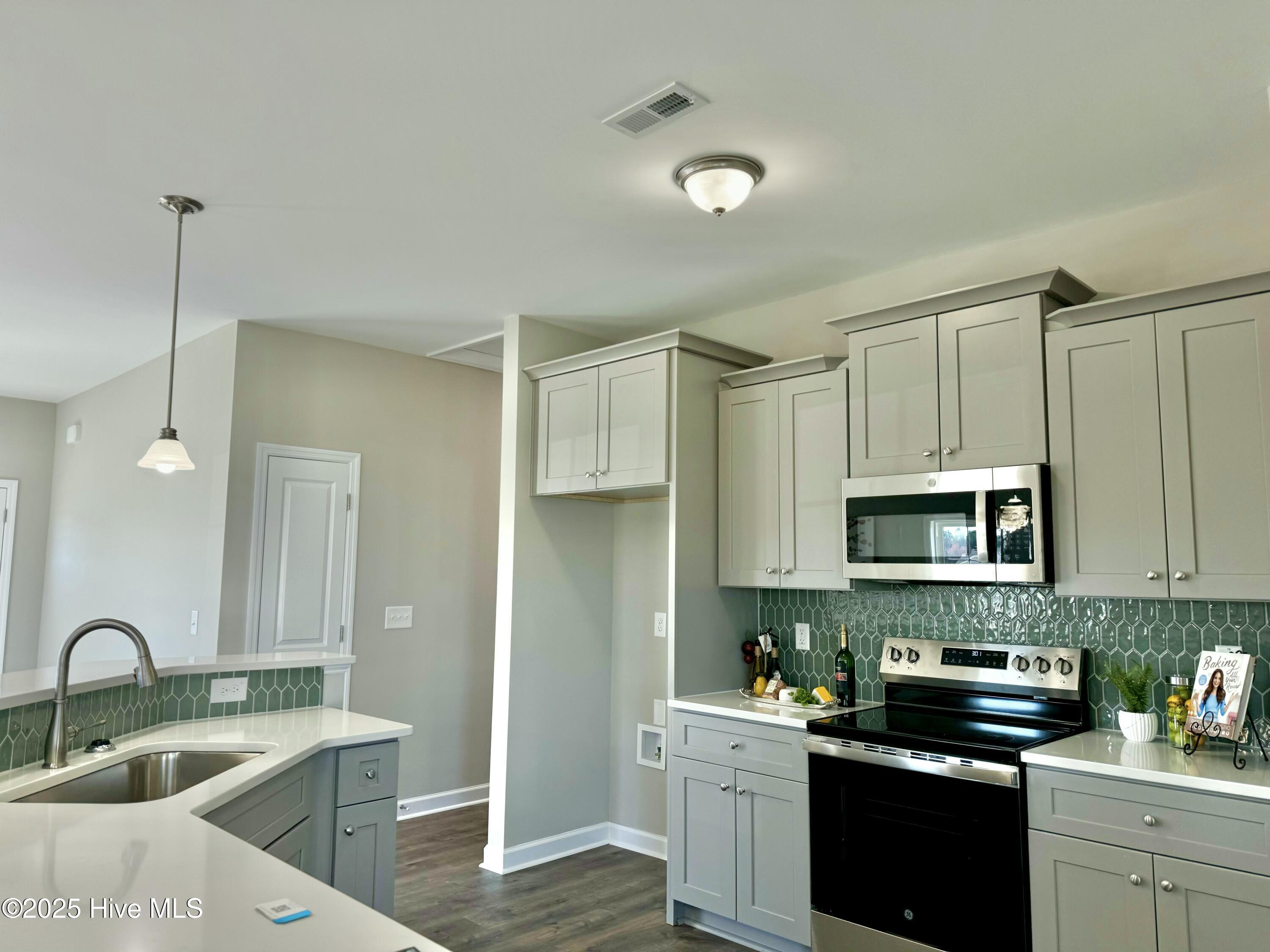 144 Emerson Fields Drive Property Photo 28