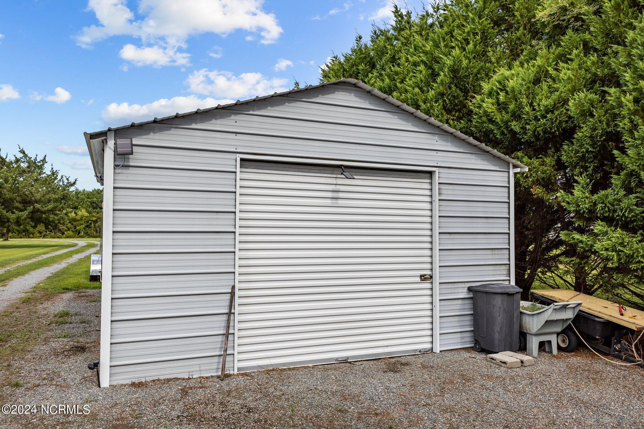 221 Lawrence Road Property Photo 12