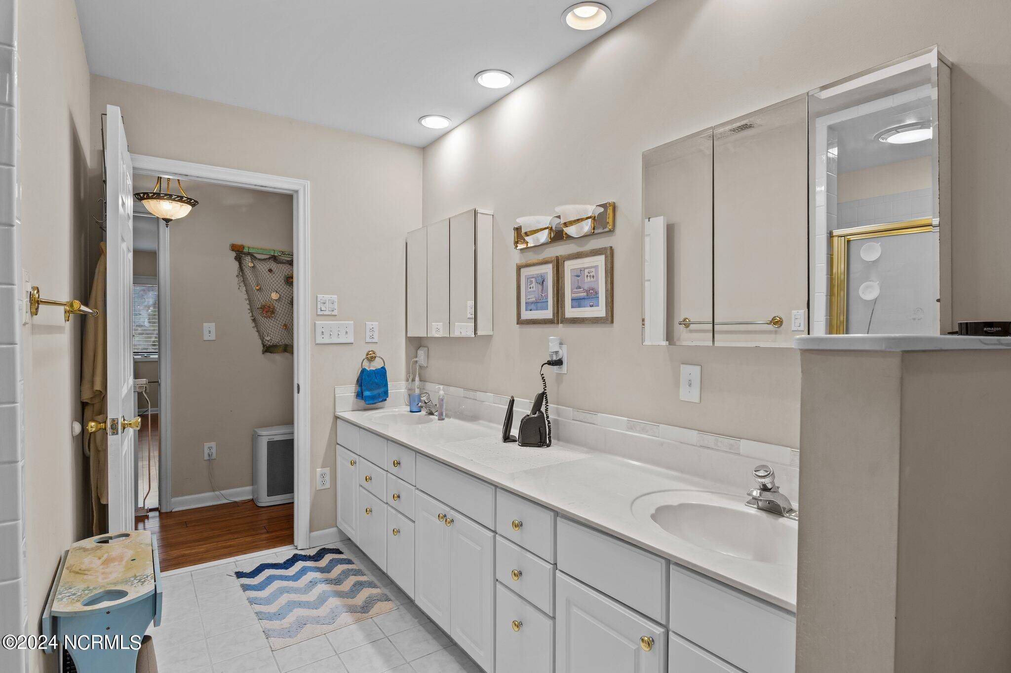 221 Lawrence Road Property Photo 44