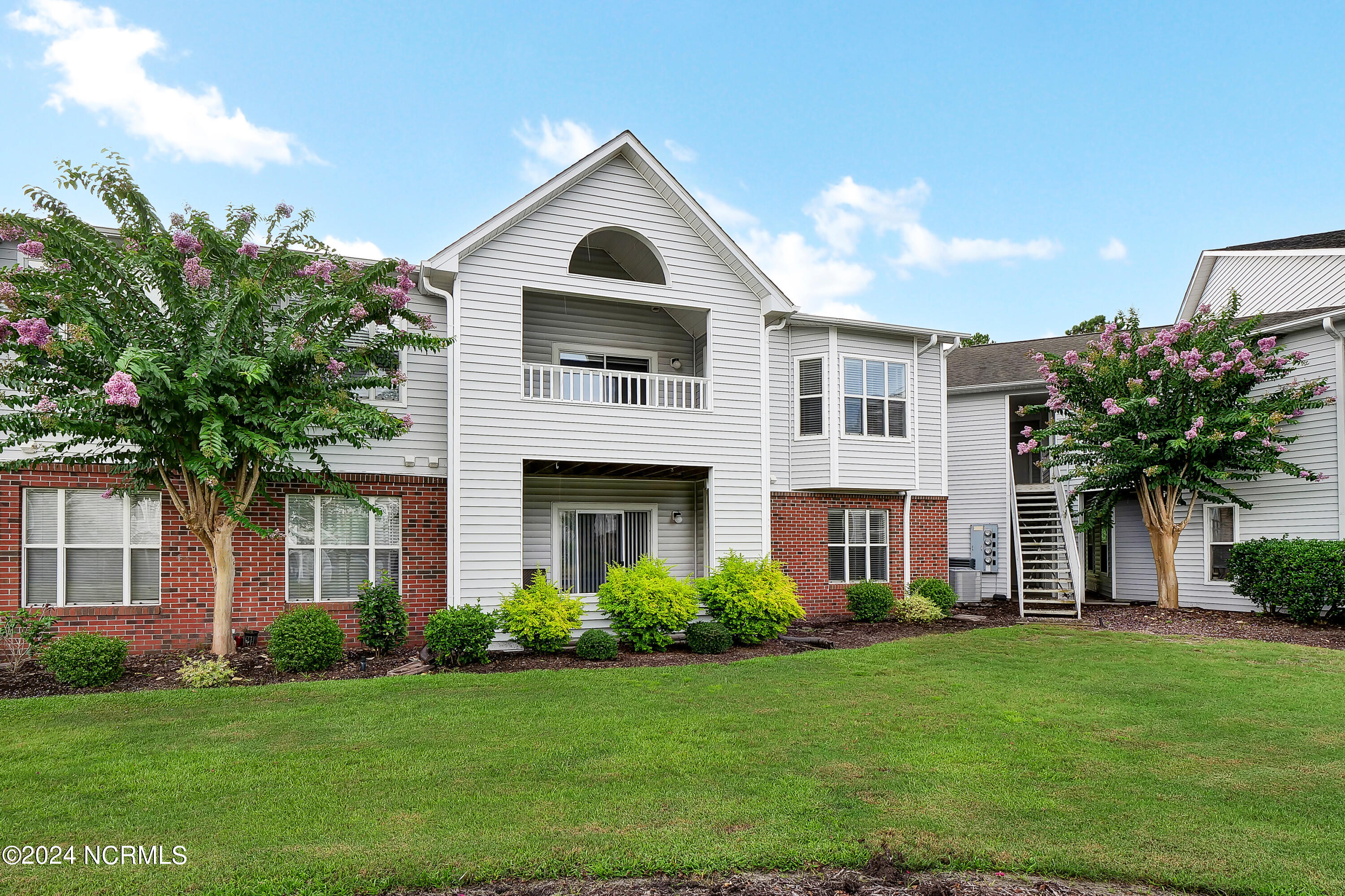 4140 Breezewood Drive 103 Property Photo 1