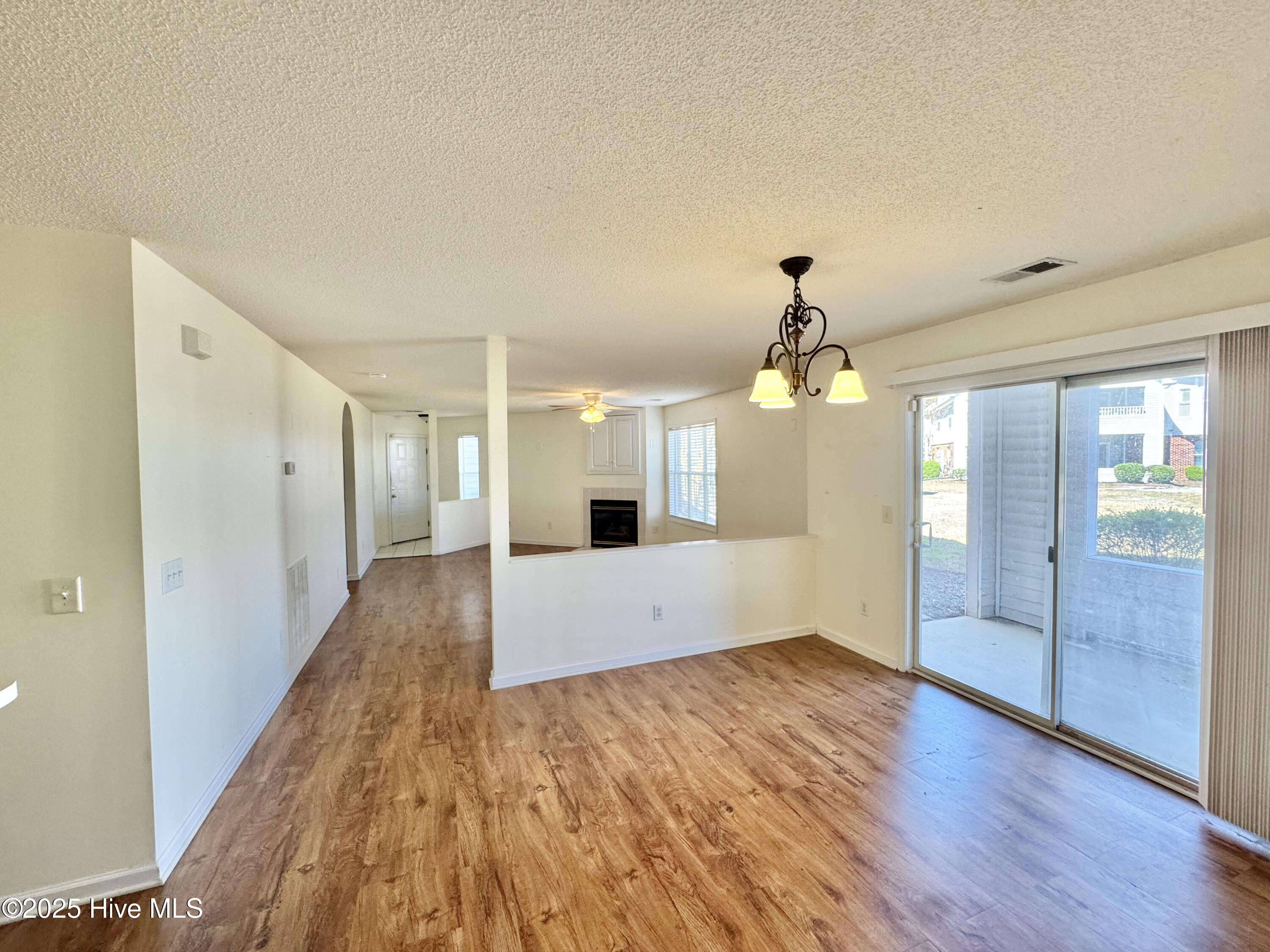 4140 Breezewood Drive 103 Property Photo 4