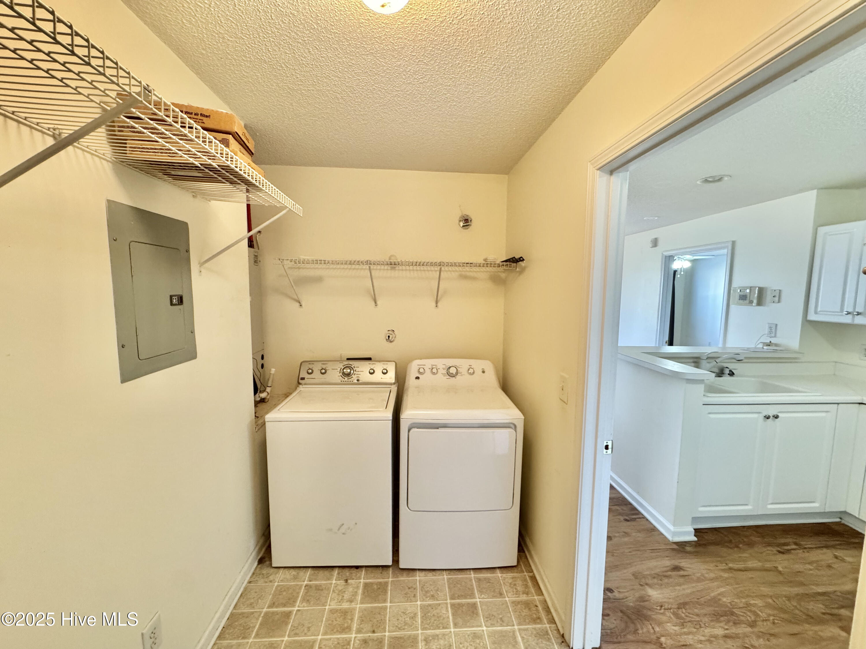 4140 Breezewood Drive 103 Property Photo 16