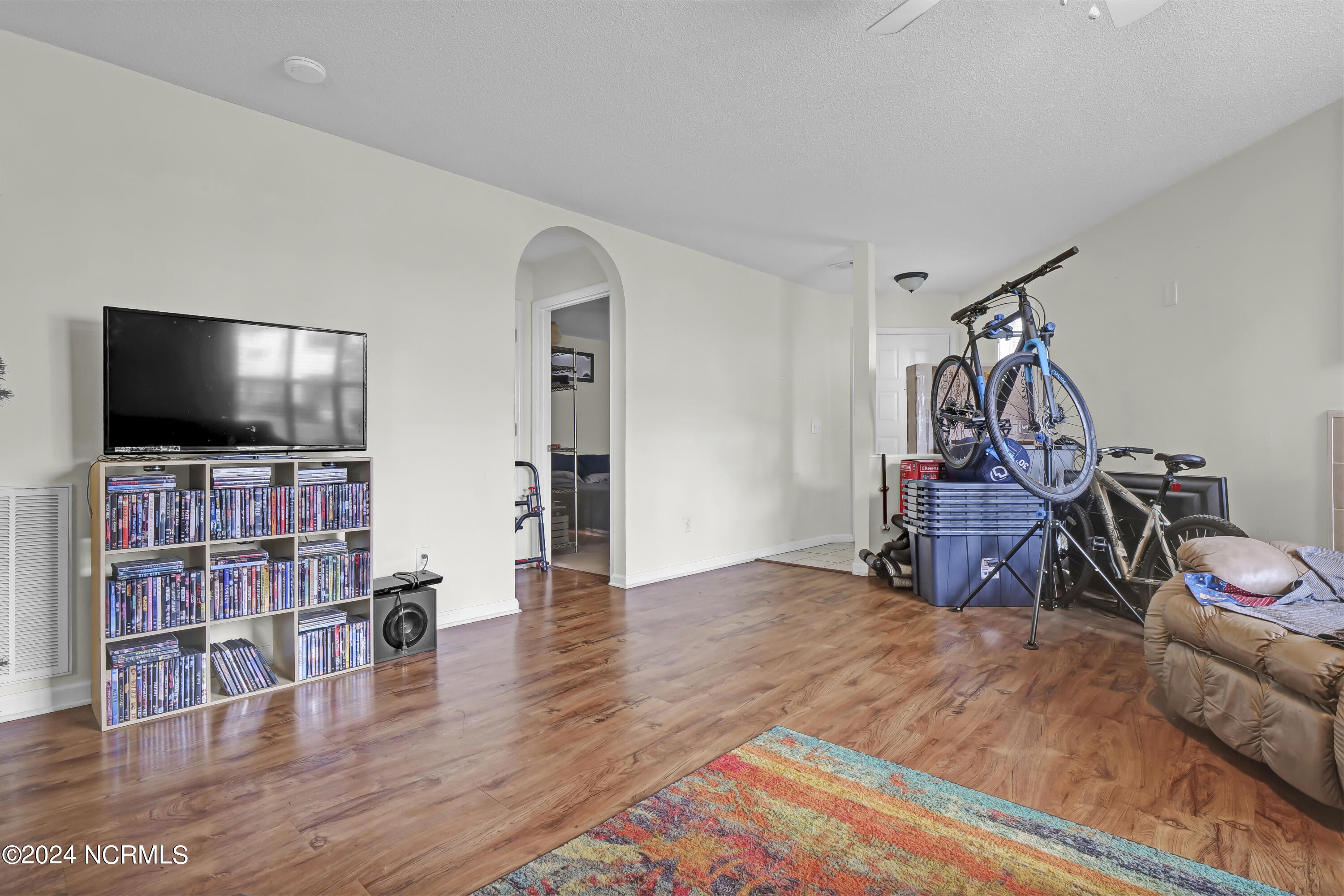 4140 Breezewood Drive 103 Property Photo 28