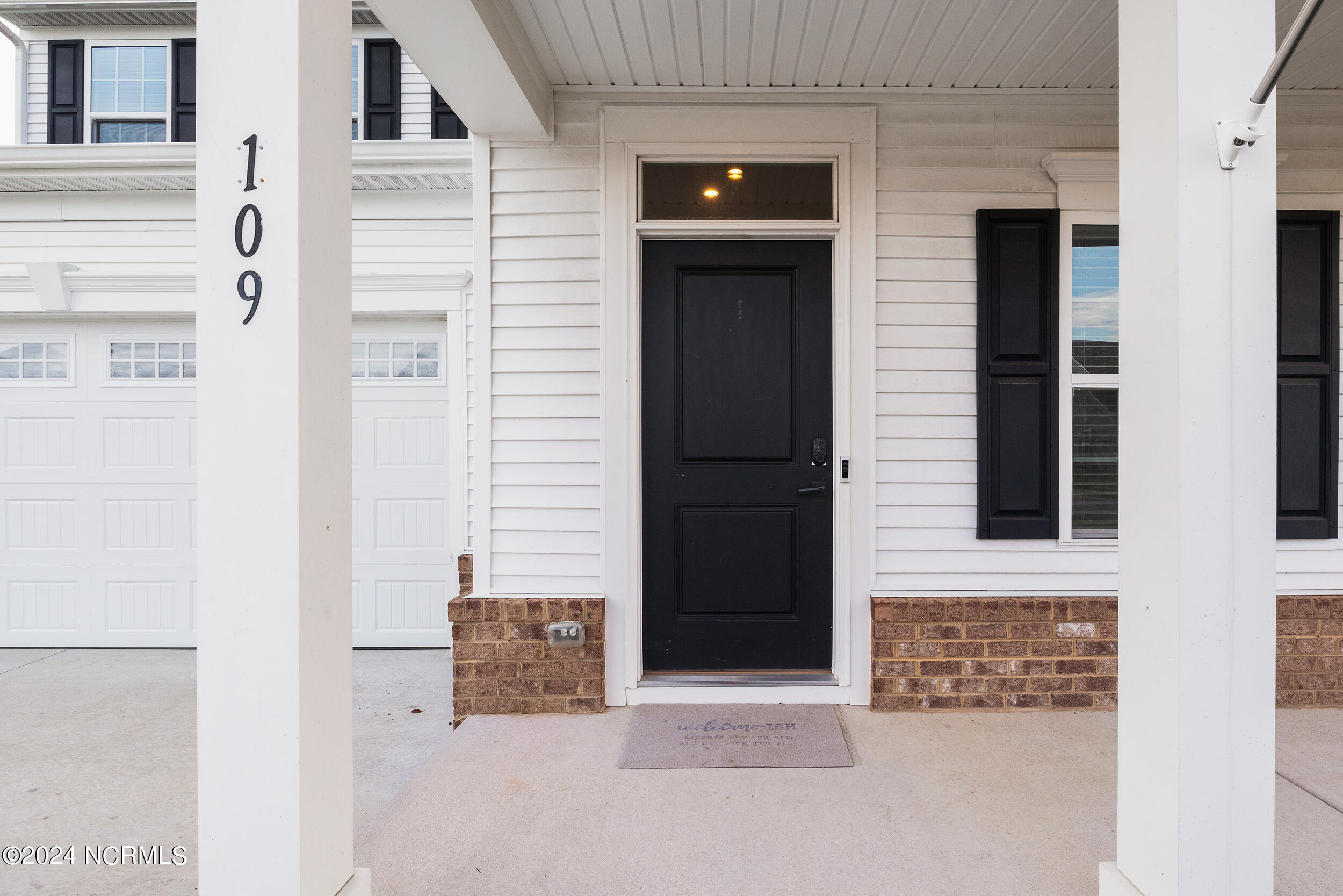 109 Steppeside Lane Property Photo 13