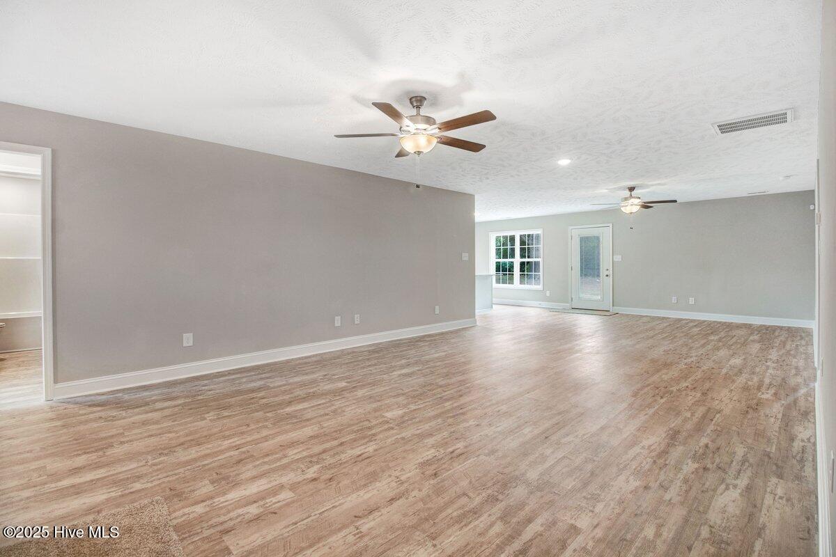 3104 Summit Road Property Photo 6