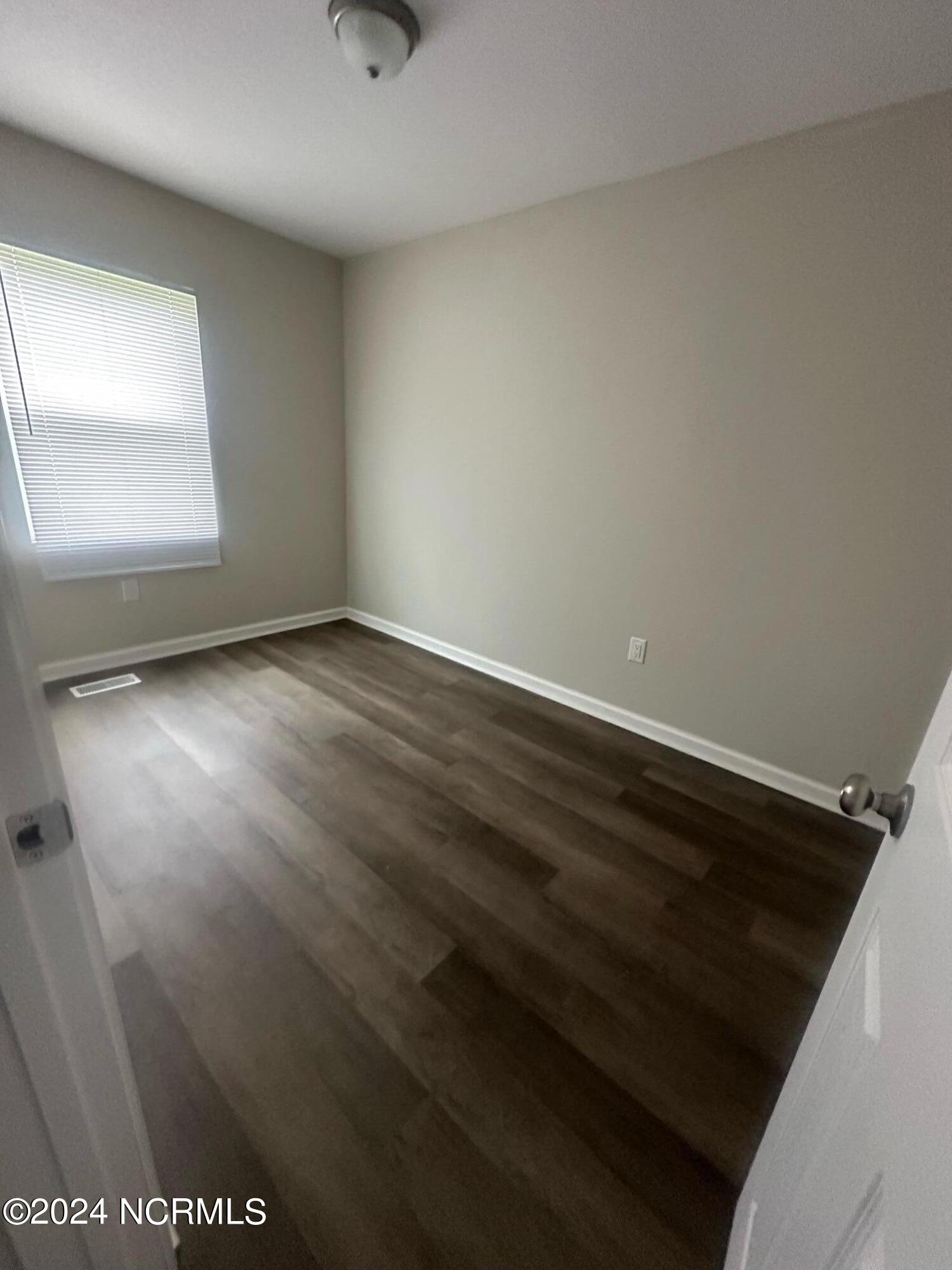 1600 Robert Avenue Property Photo 10
