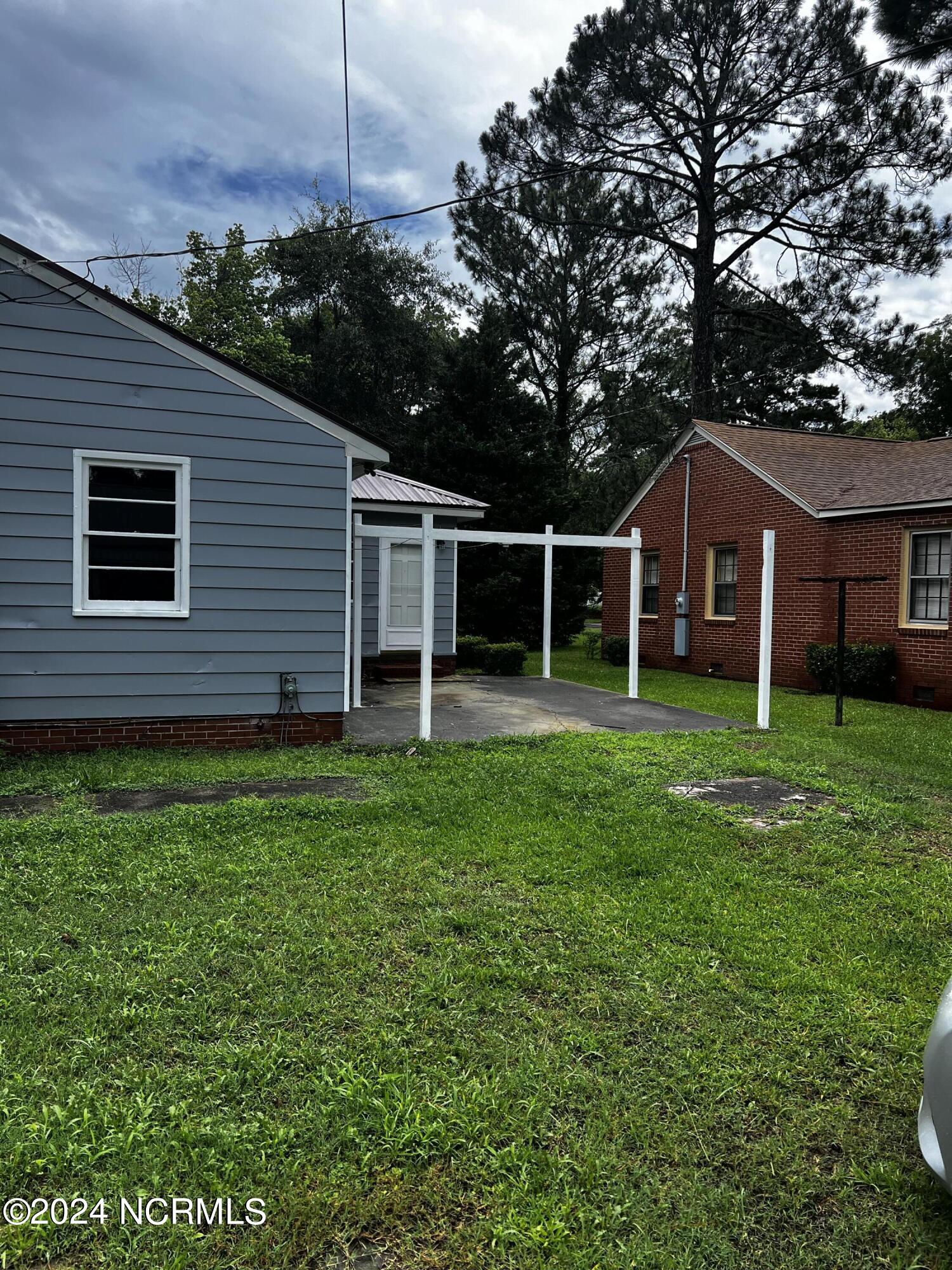 407 Winesett Circle Property Photo 3
