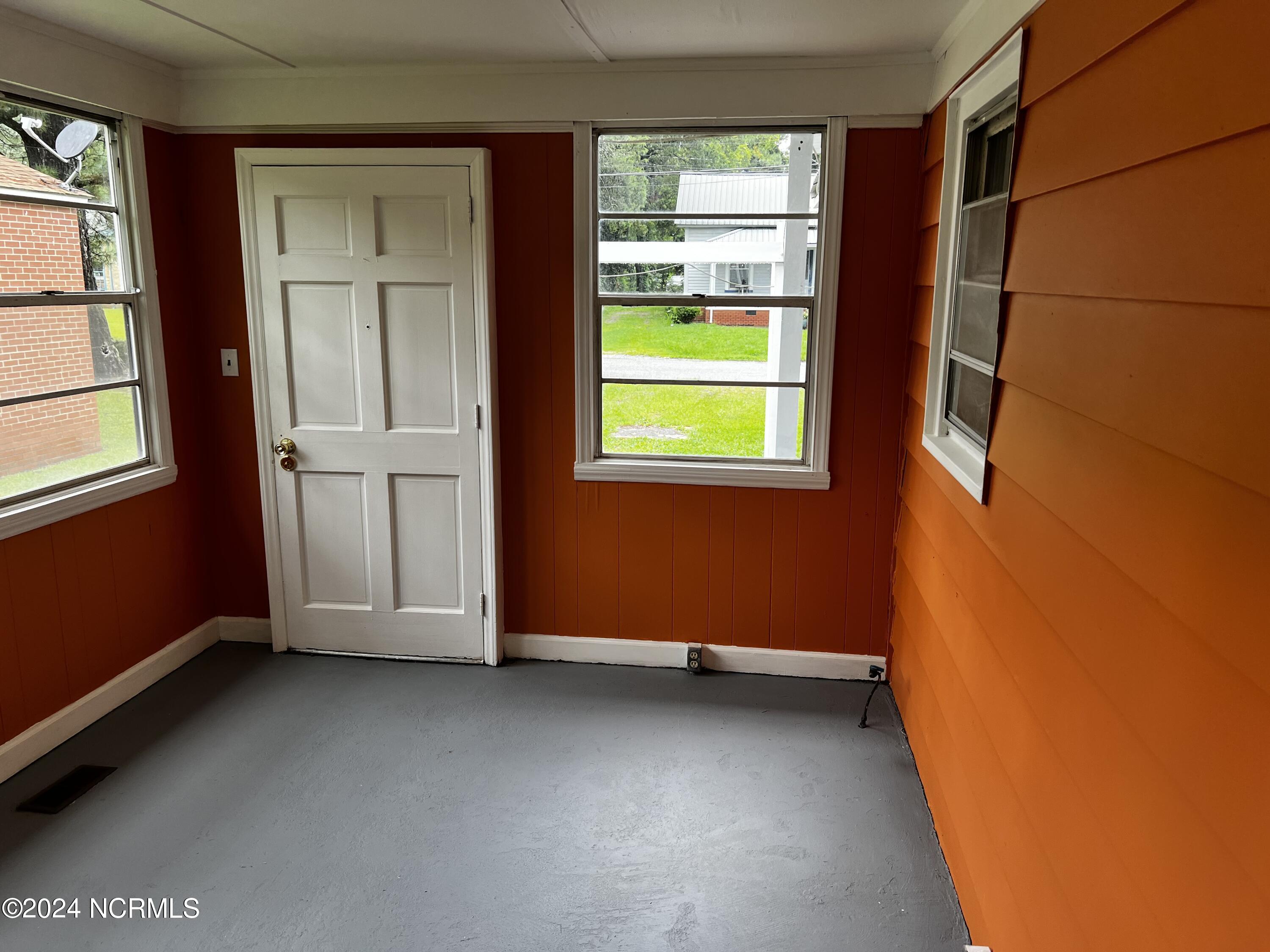 407 Winesett Circle Property Photo 12