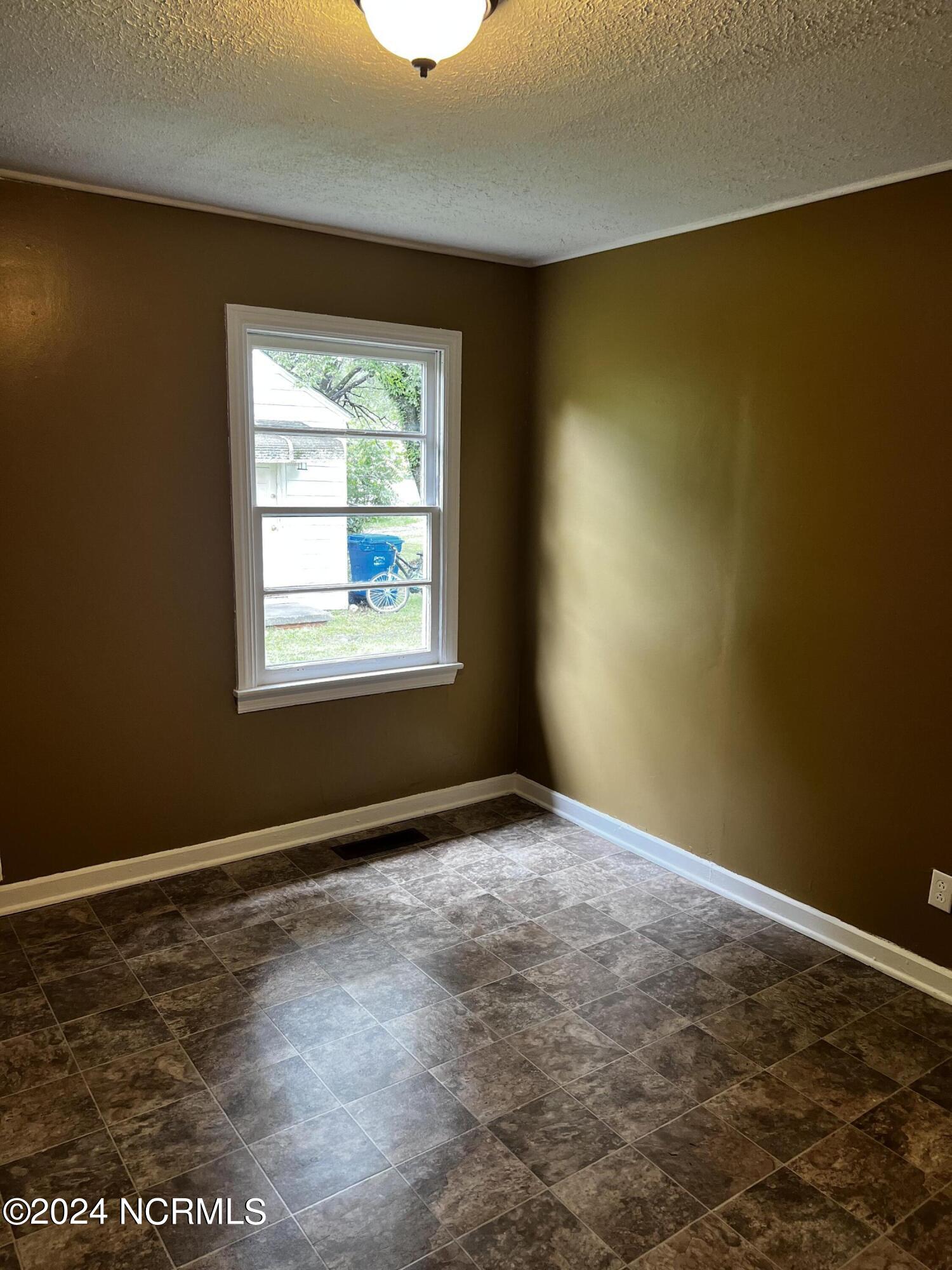 407 Winesett Circle Property Photo 25