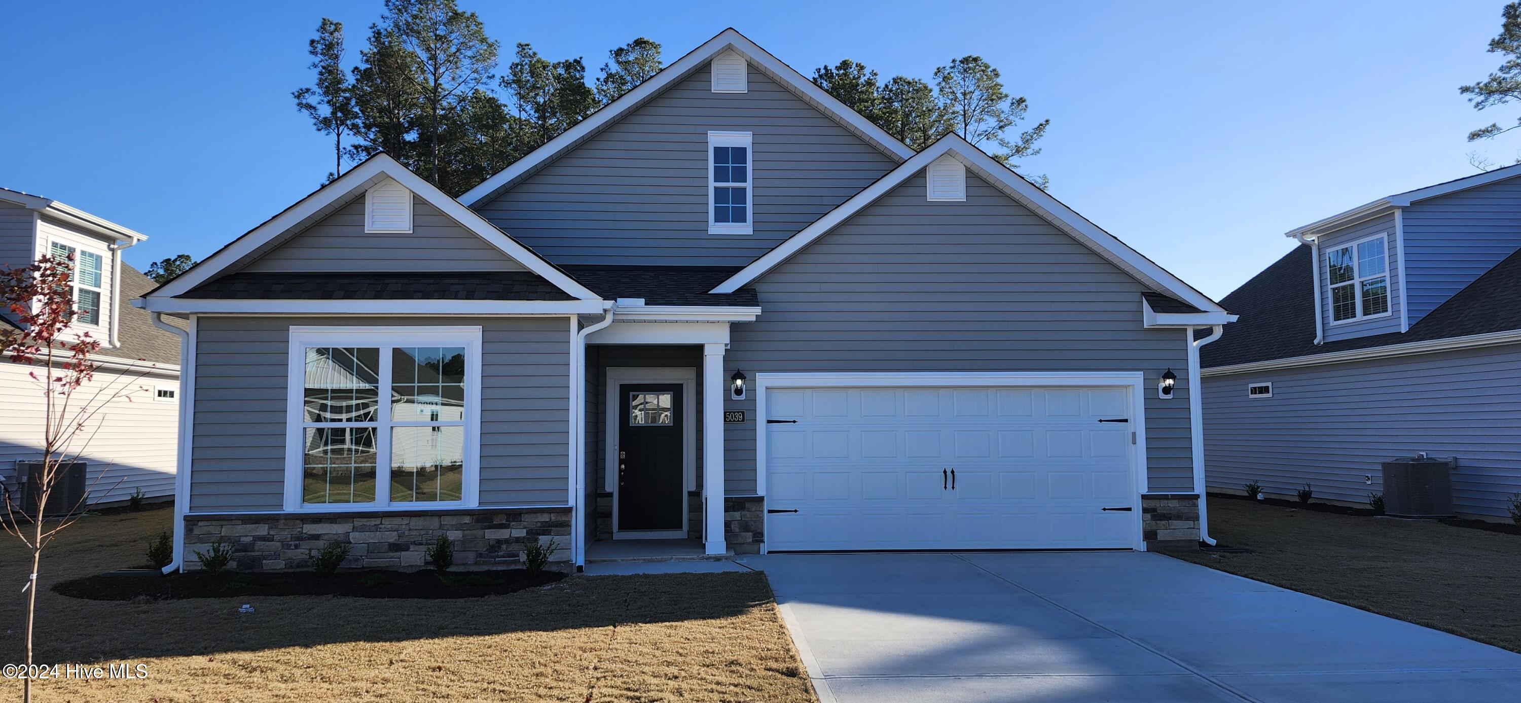5039 Cinnamon Run Property Photo 1