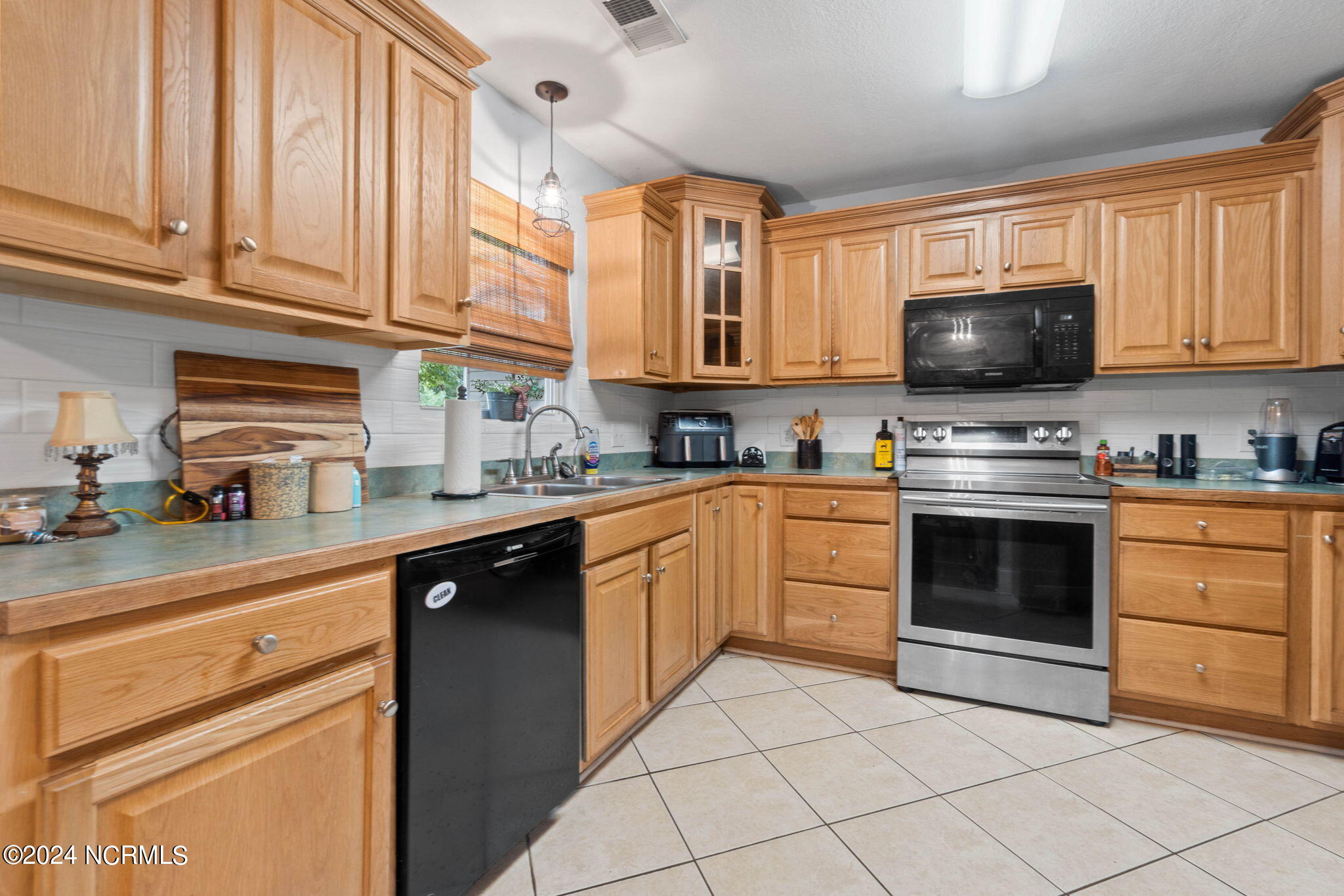 1360 Sweetwater Lane Property Photo 15