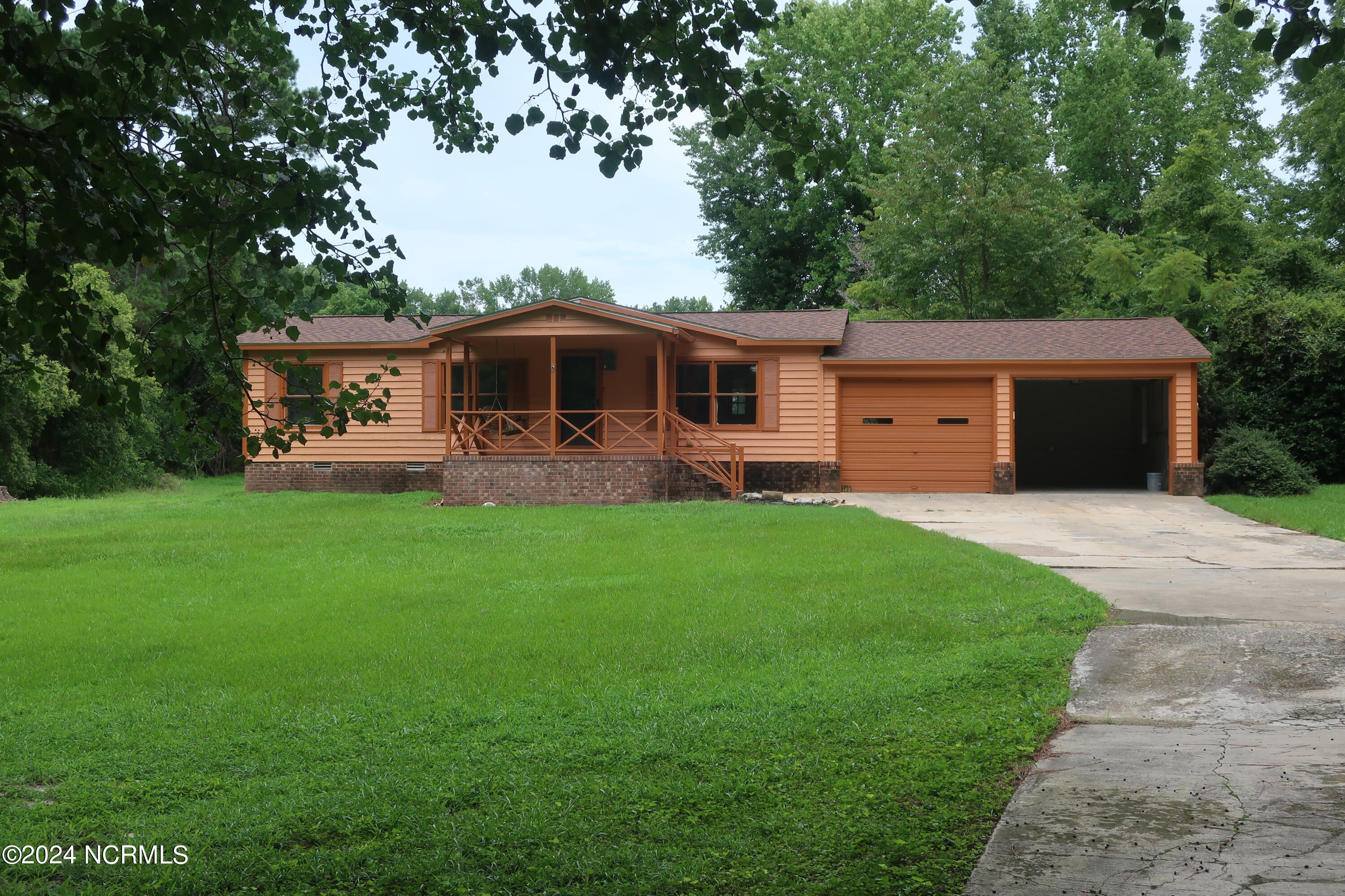 1730 John Small Avenue Property Photo 1