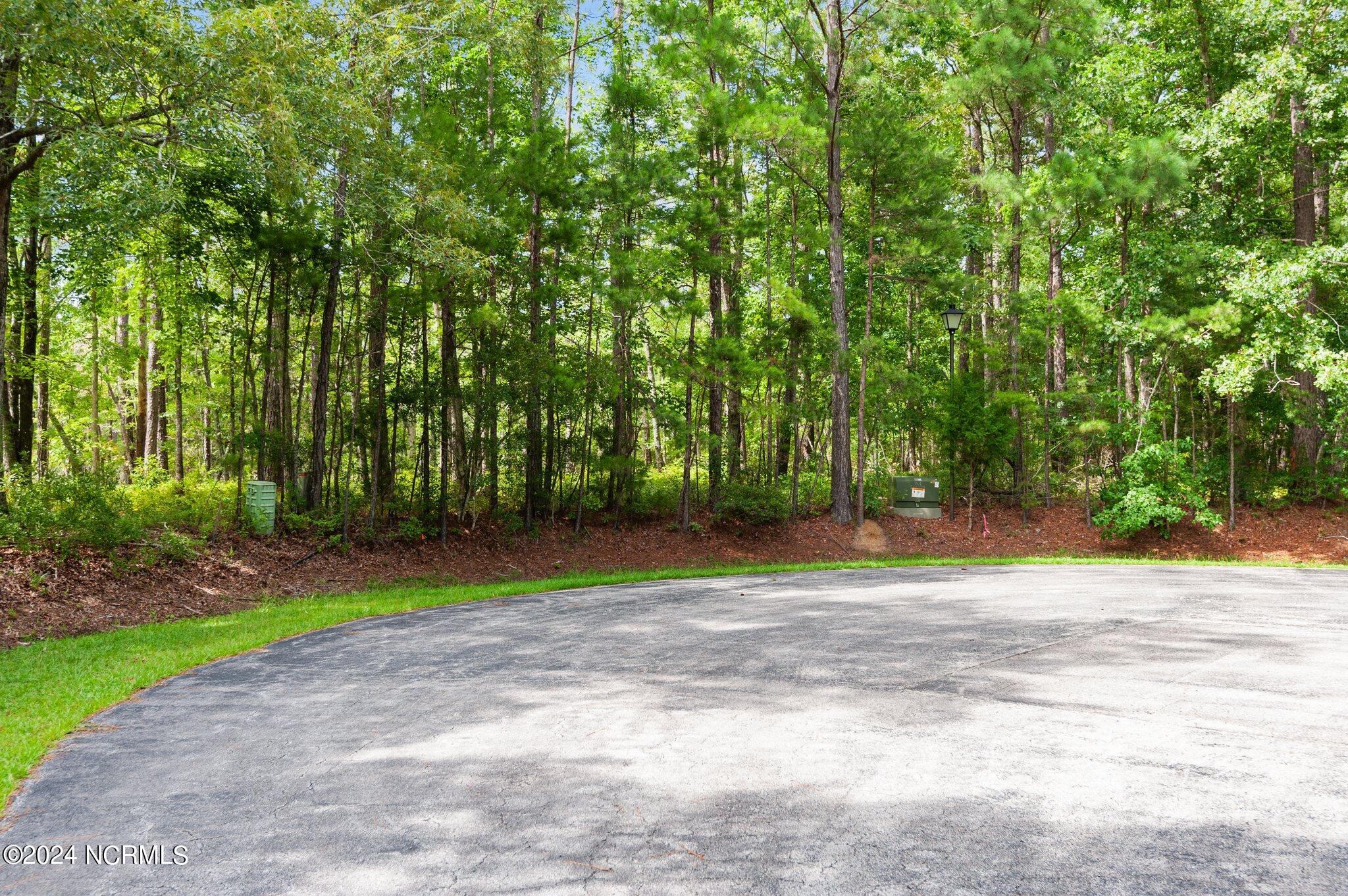 143 Shoreline Court Property Photo 16