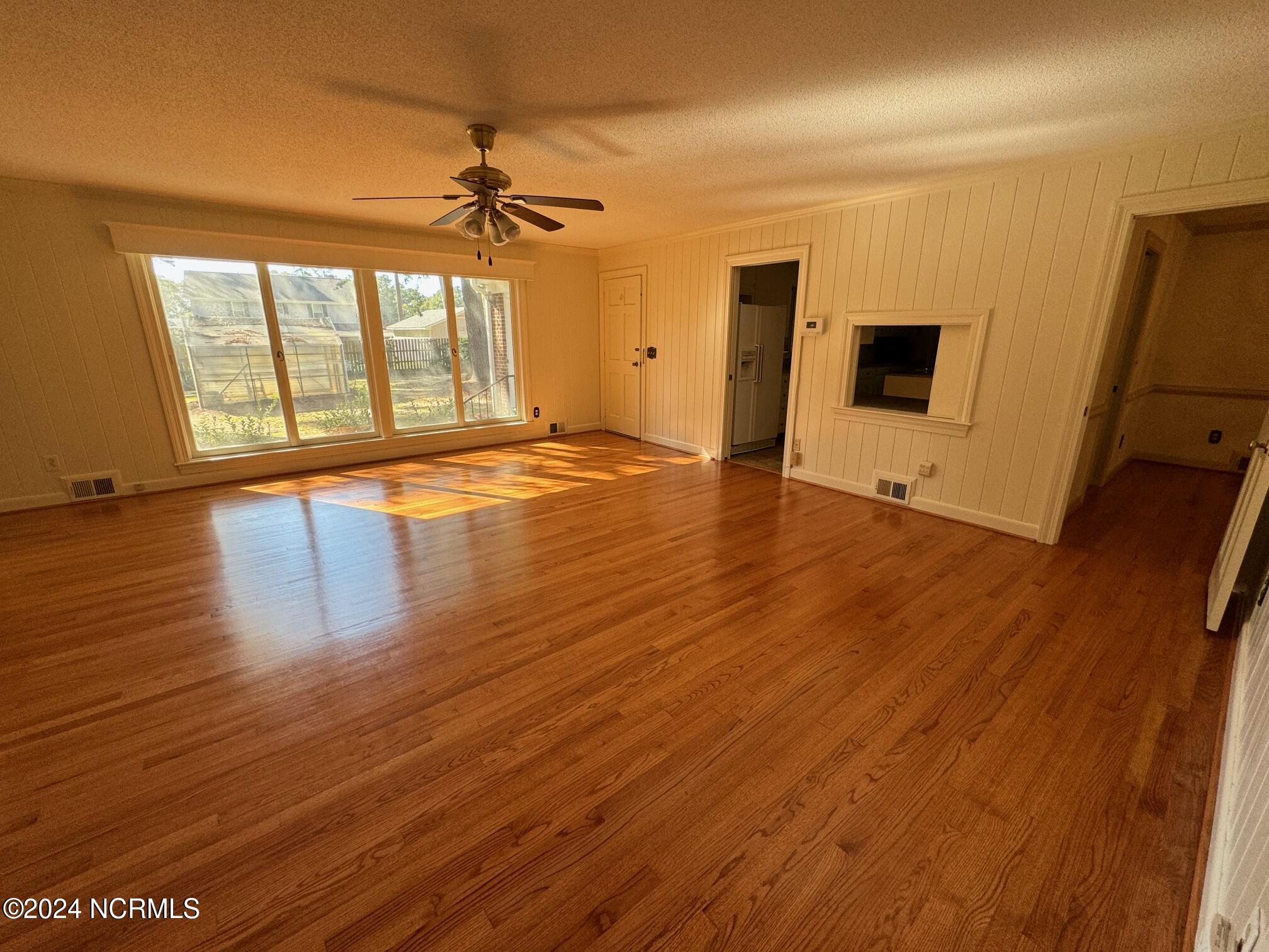 117 Tomahawk Trail Property Photo 4