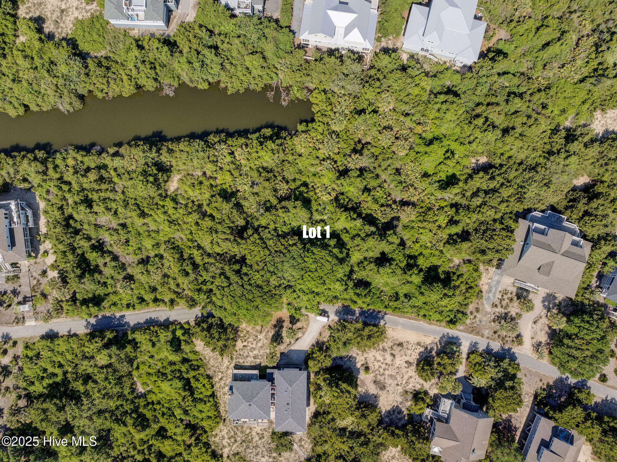11 Royal Tern Court Property Photo 4
