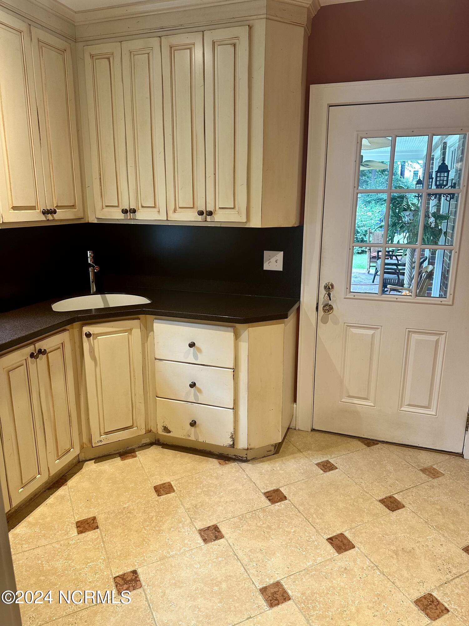 2315 Midland Road Property Photo 39