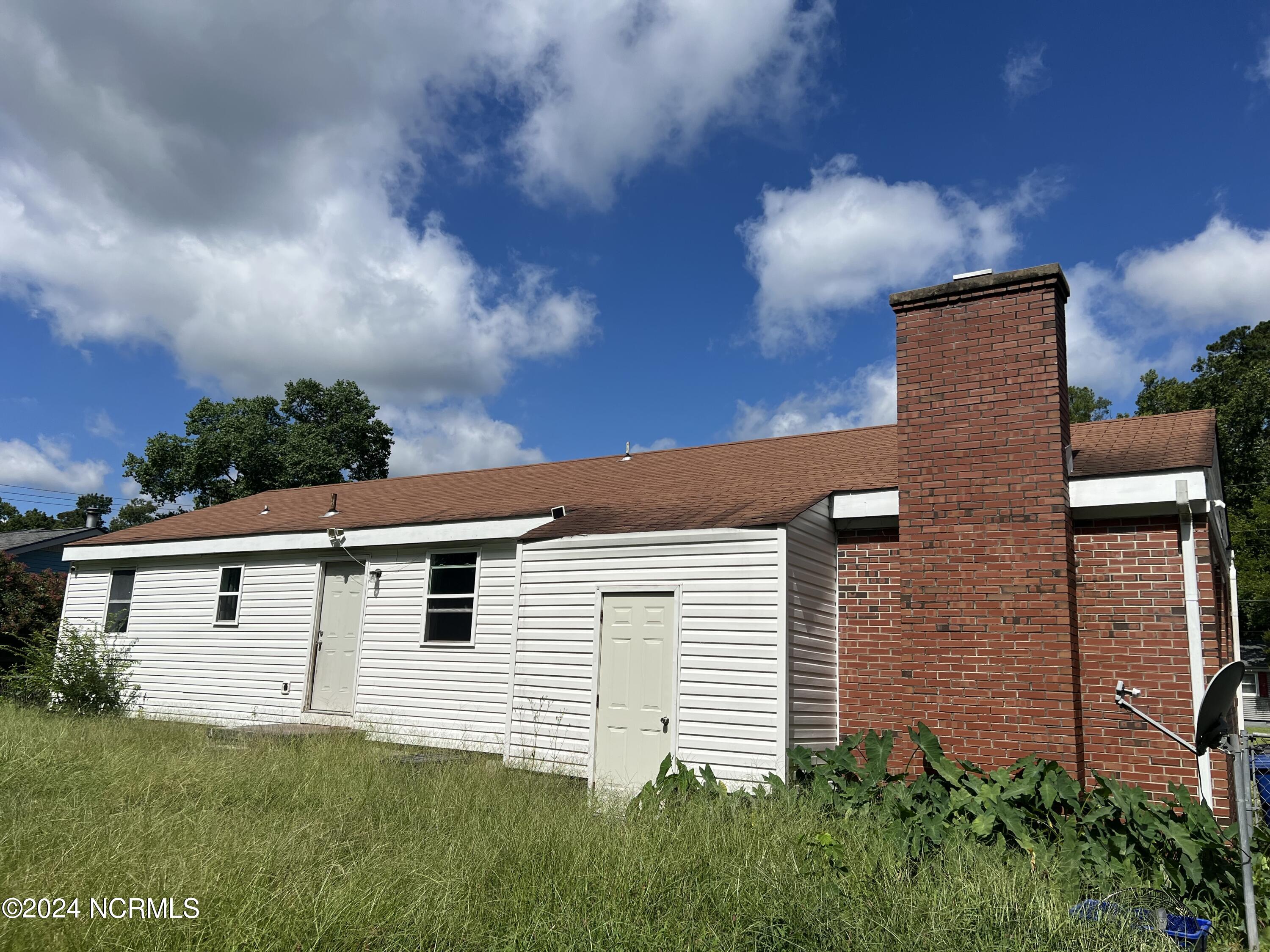 502 Seminole Trail Property Photo 5
