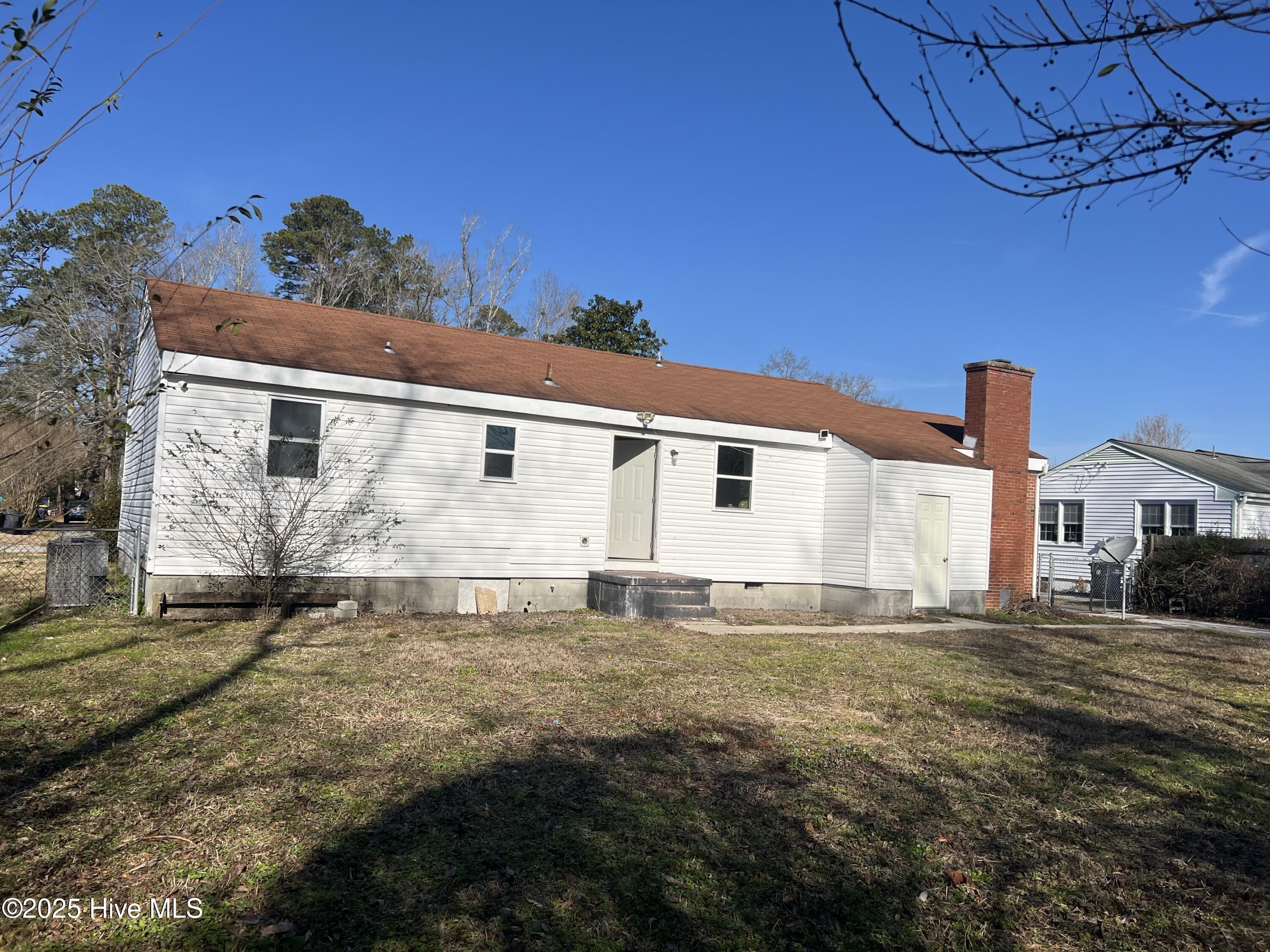 502 Seminole Trail Property Photo 6