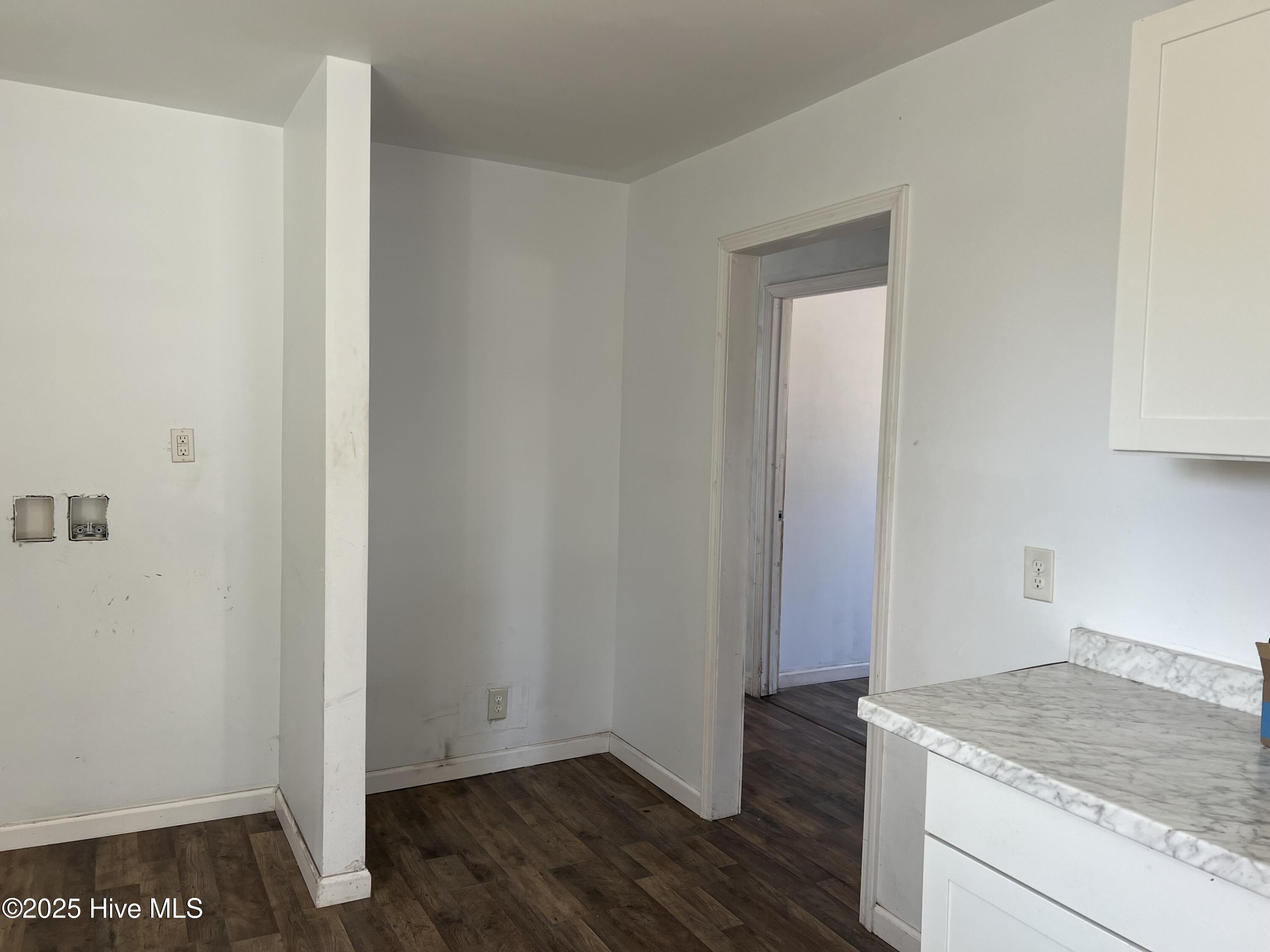 502 Seminole Trail Property Photo 9