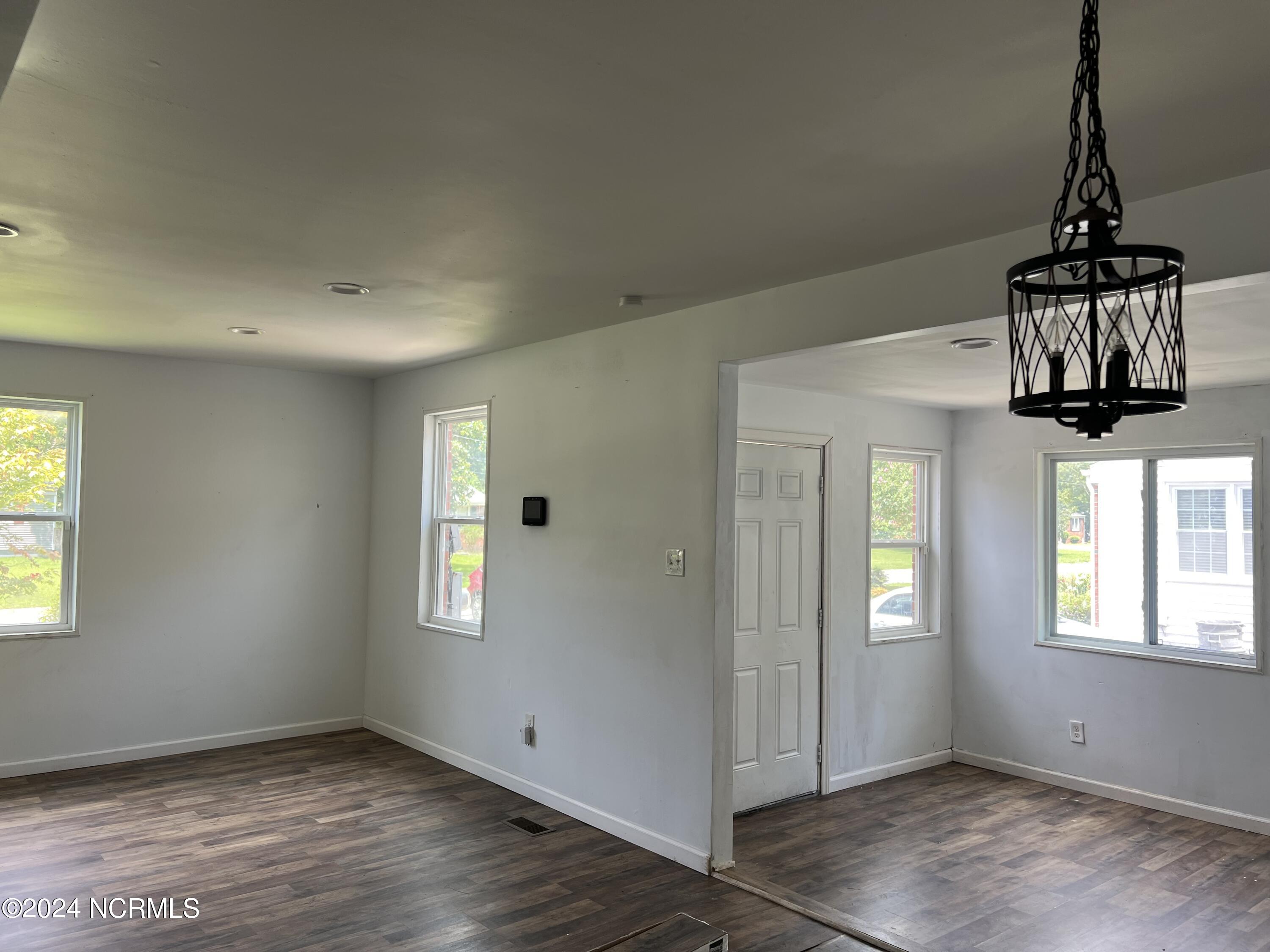 502 Seminole Trail Property Photo 12