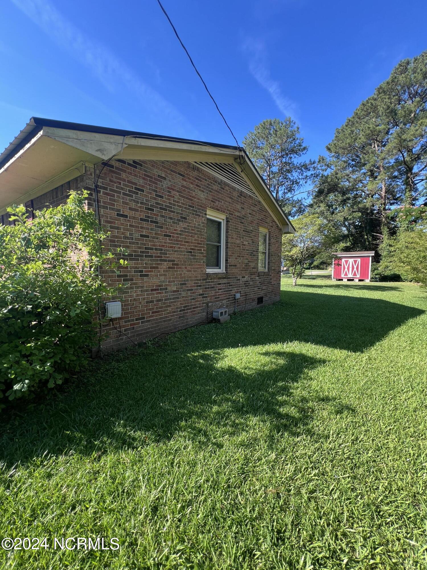403 Clemmons Street Property Photo 11