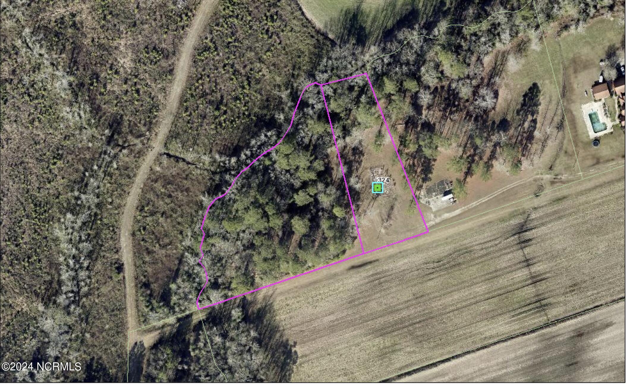 324 Ai Taylor Road Property Photo 2