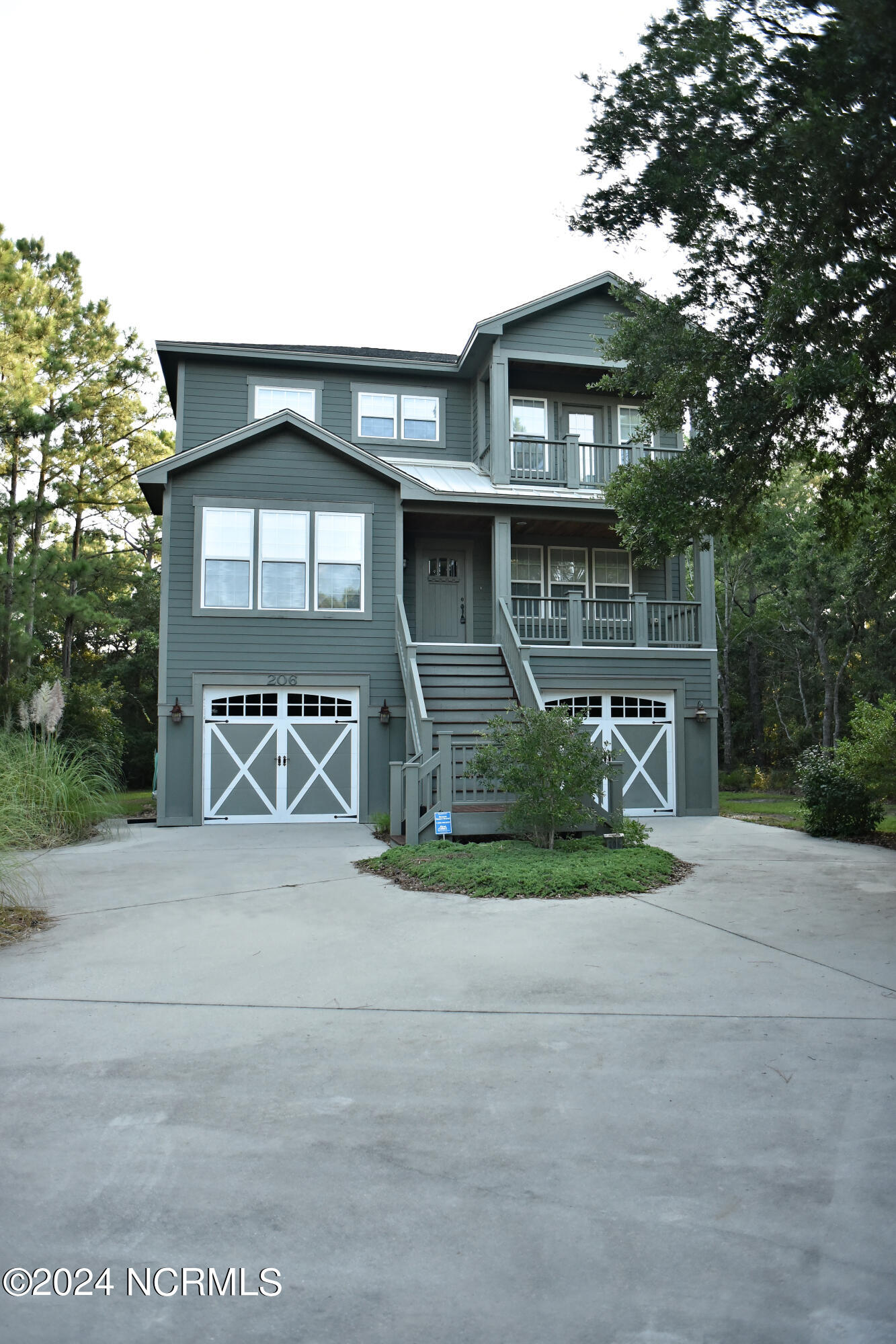 206 Mimosa Drive Property Photo 2