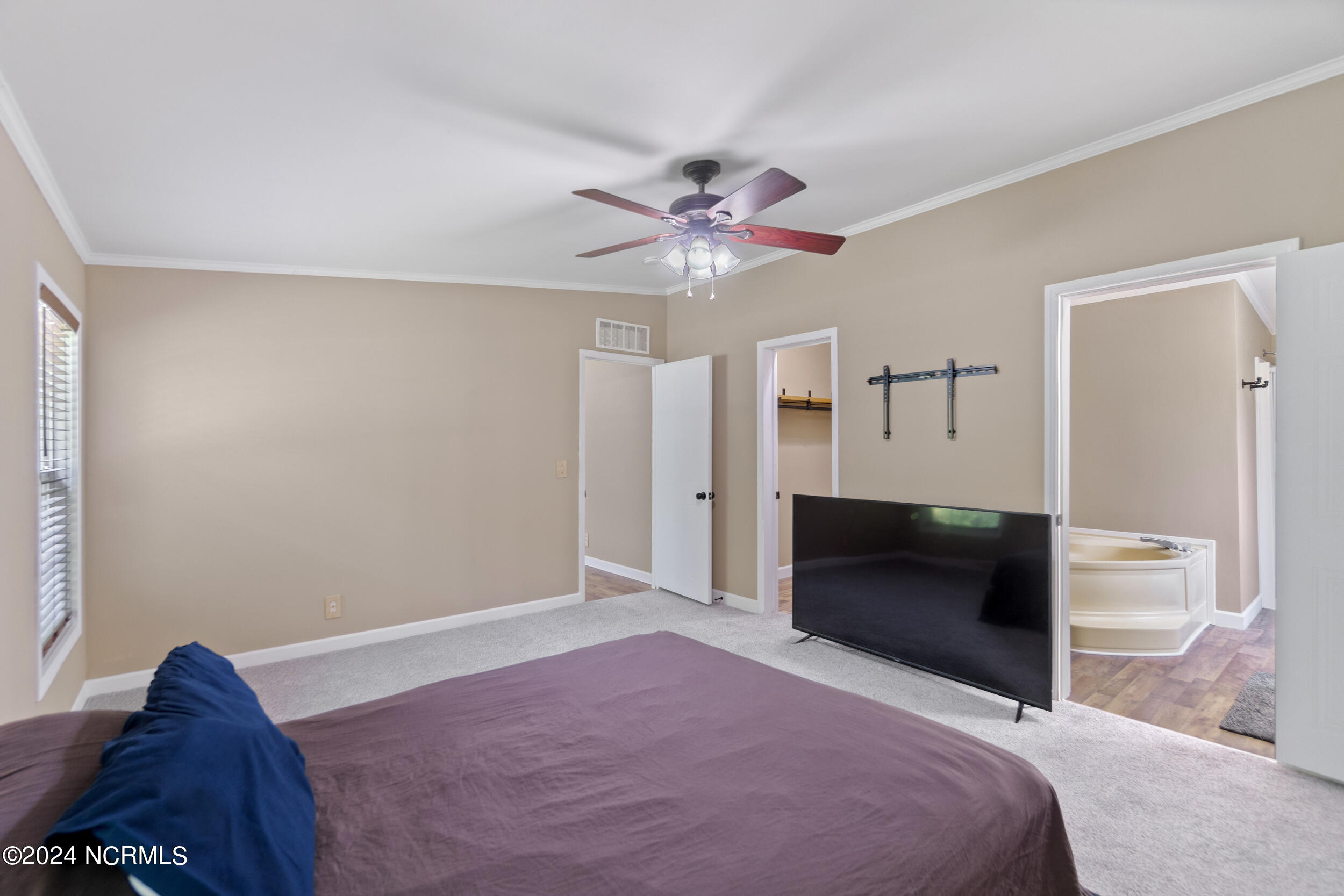 112 Crestwood Drive Property Photo 18