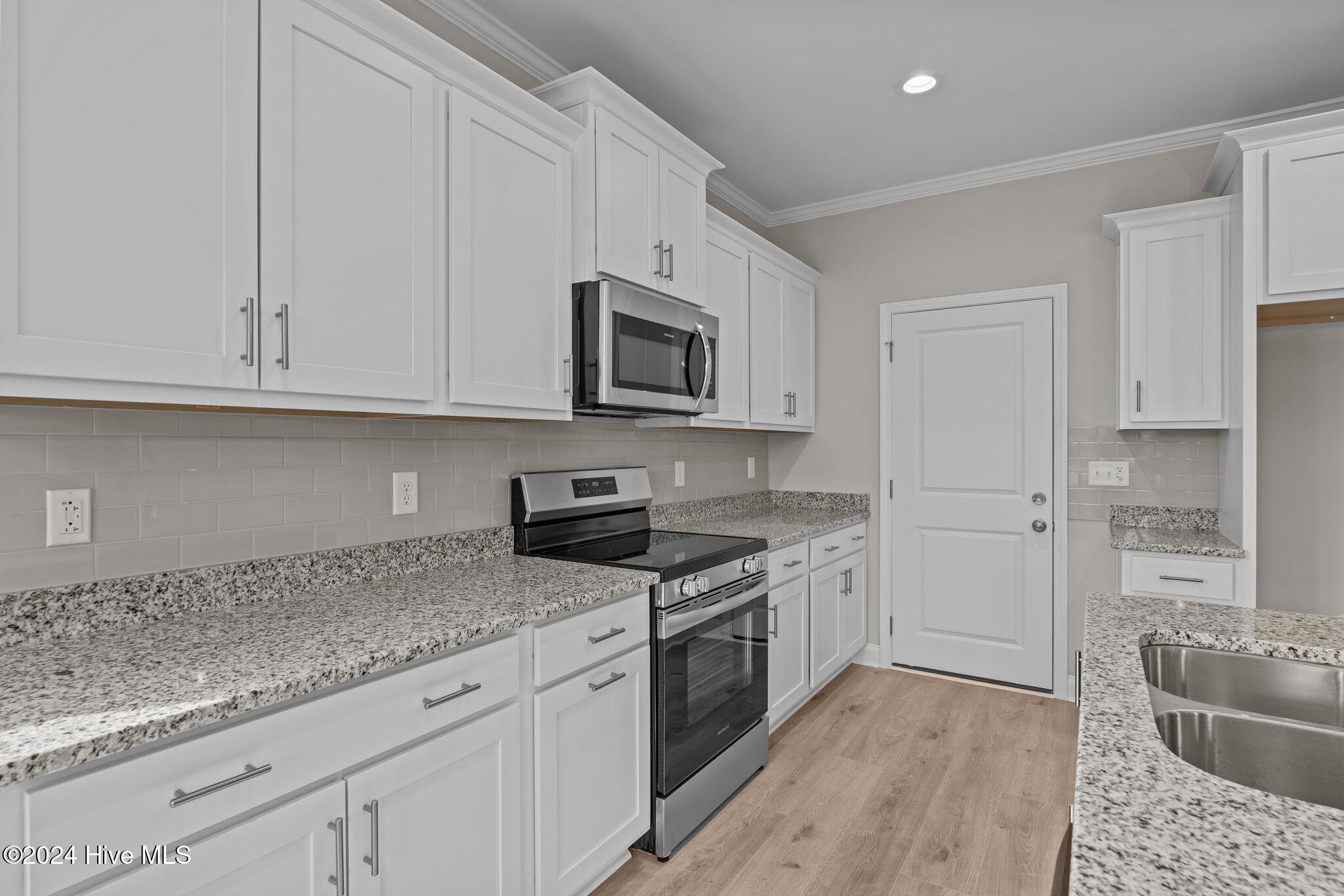 182 Oleander Lane Property Photo 15
