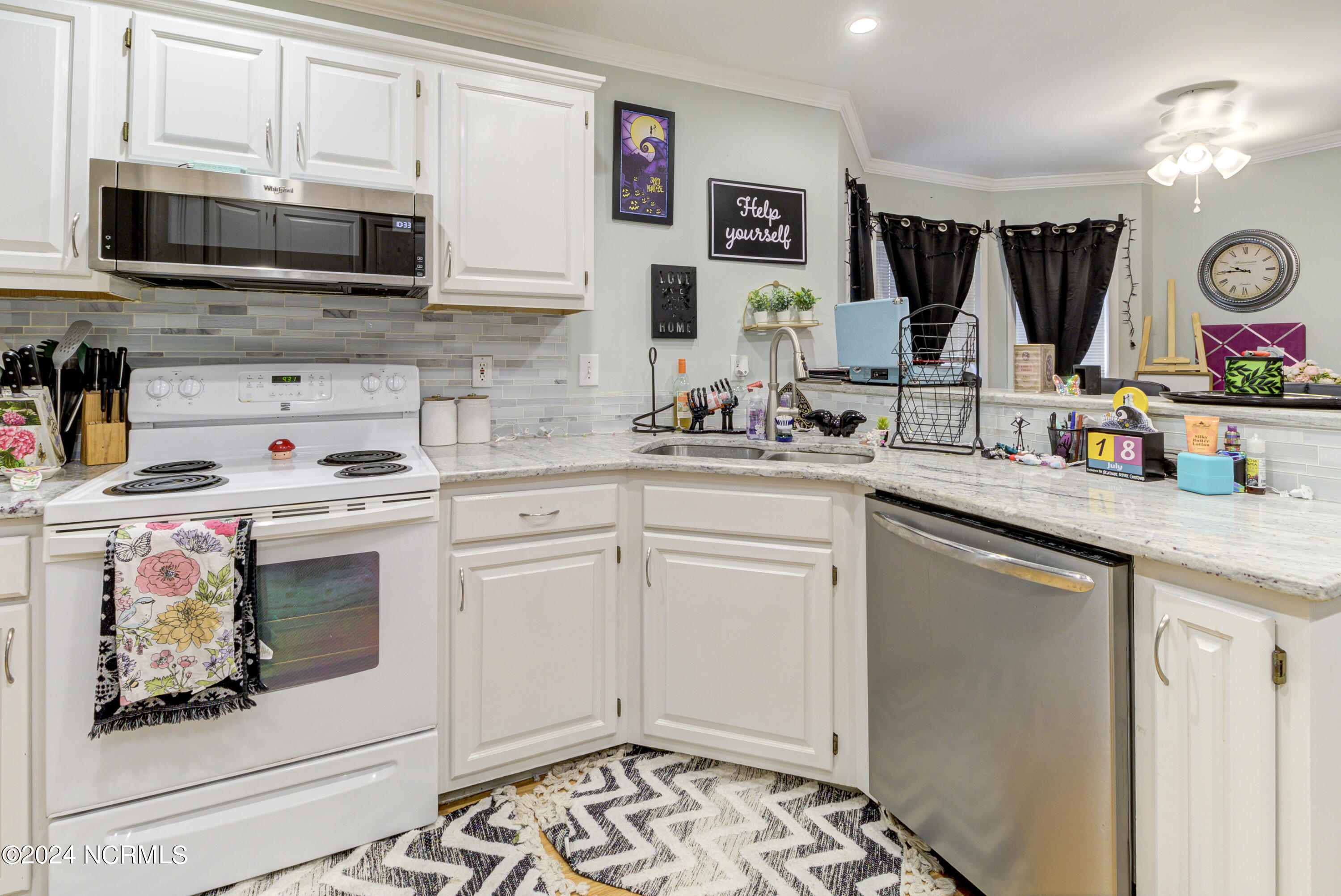3029 Weatherby Court Property Photo 18