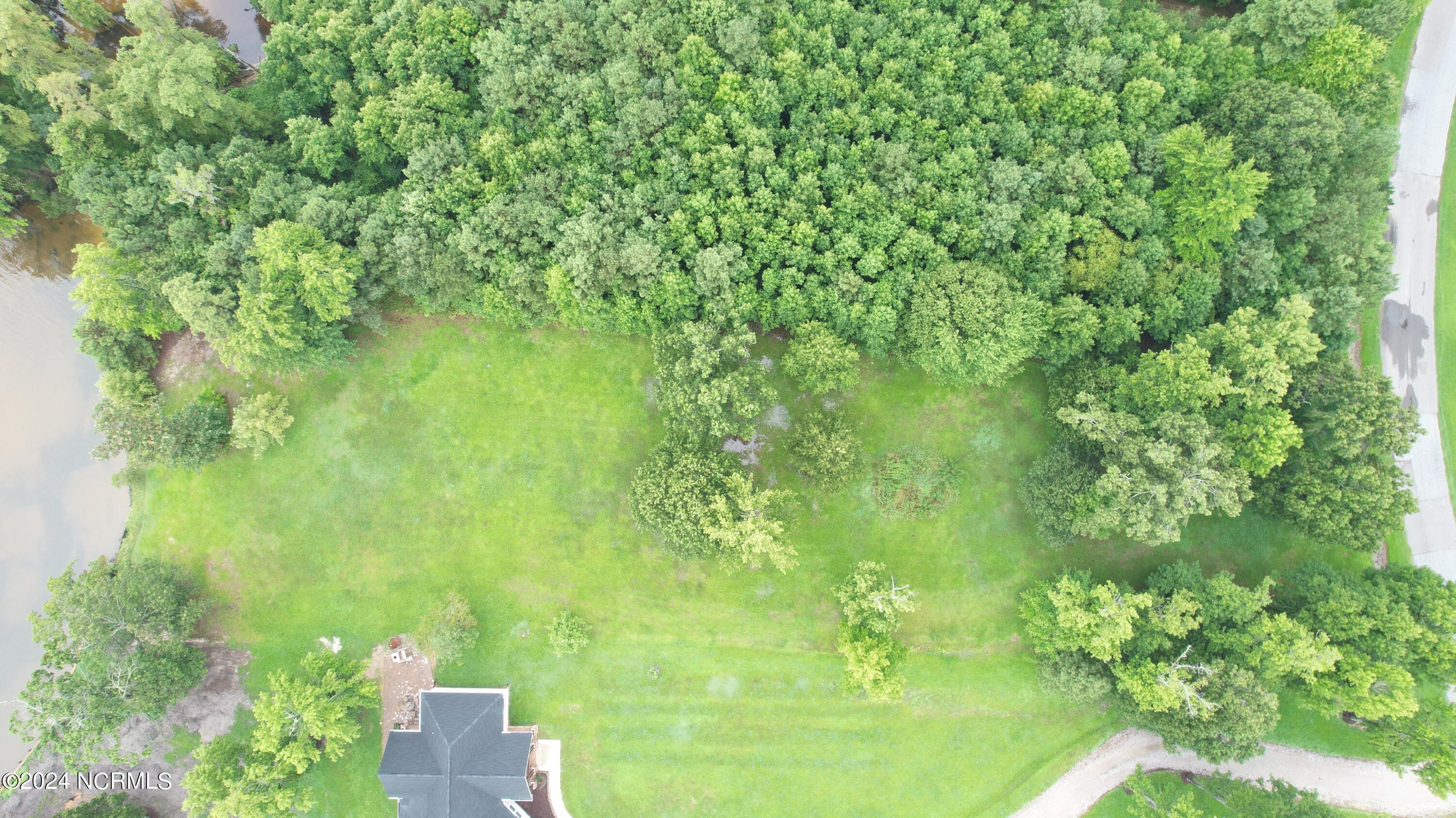 208 Osprey Drive Property Photo 5