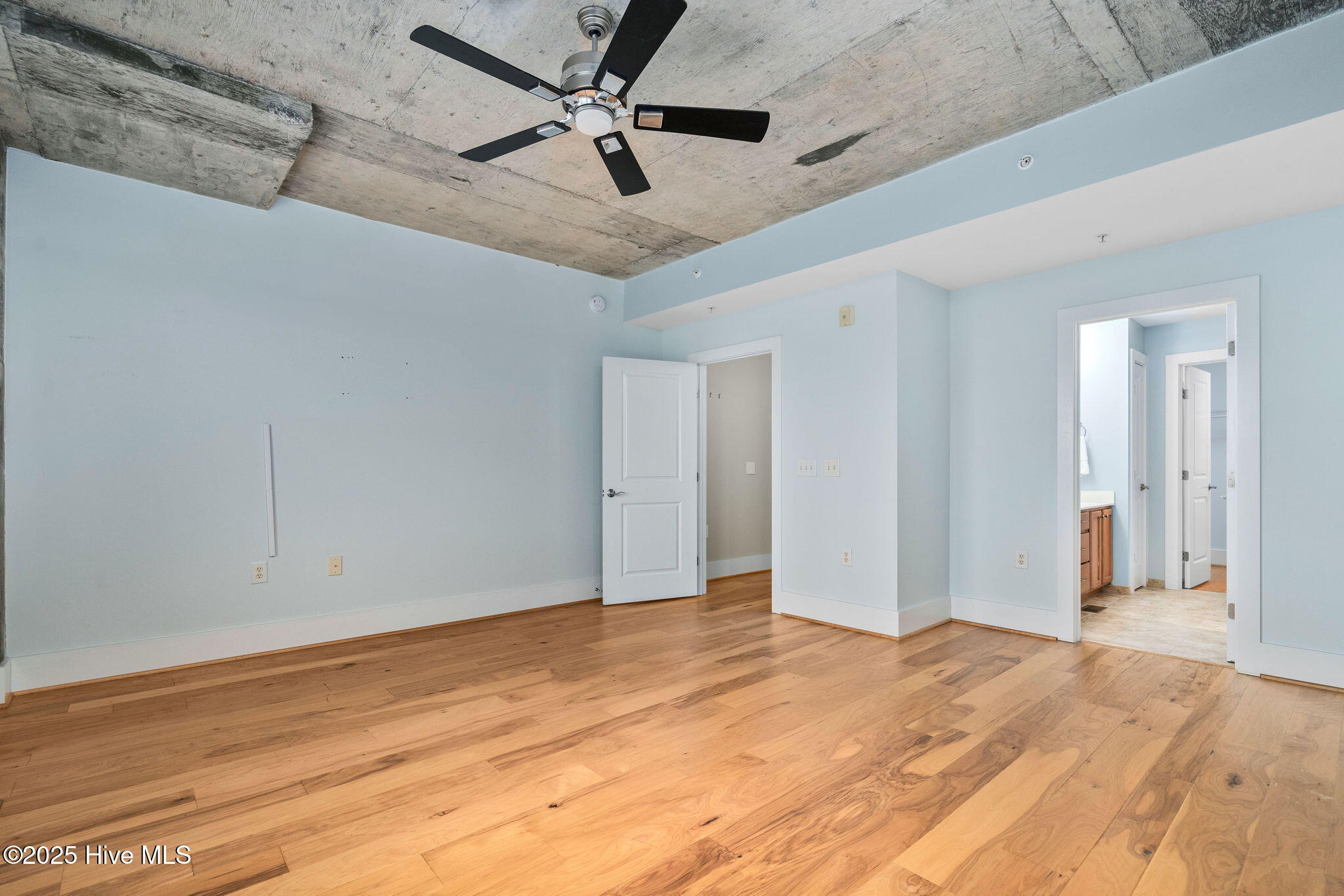 444 S Blount Street 316 Property Photo 17