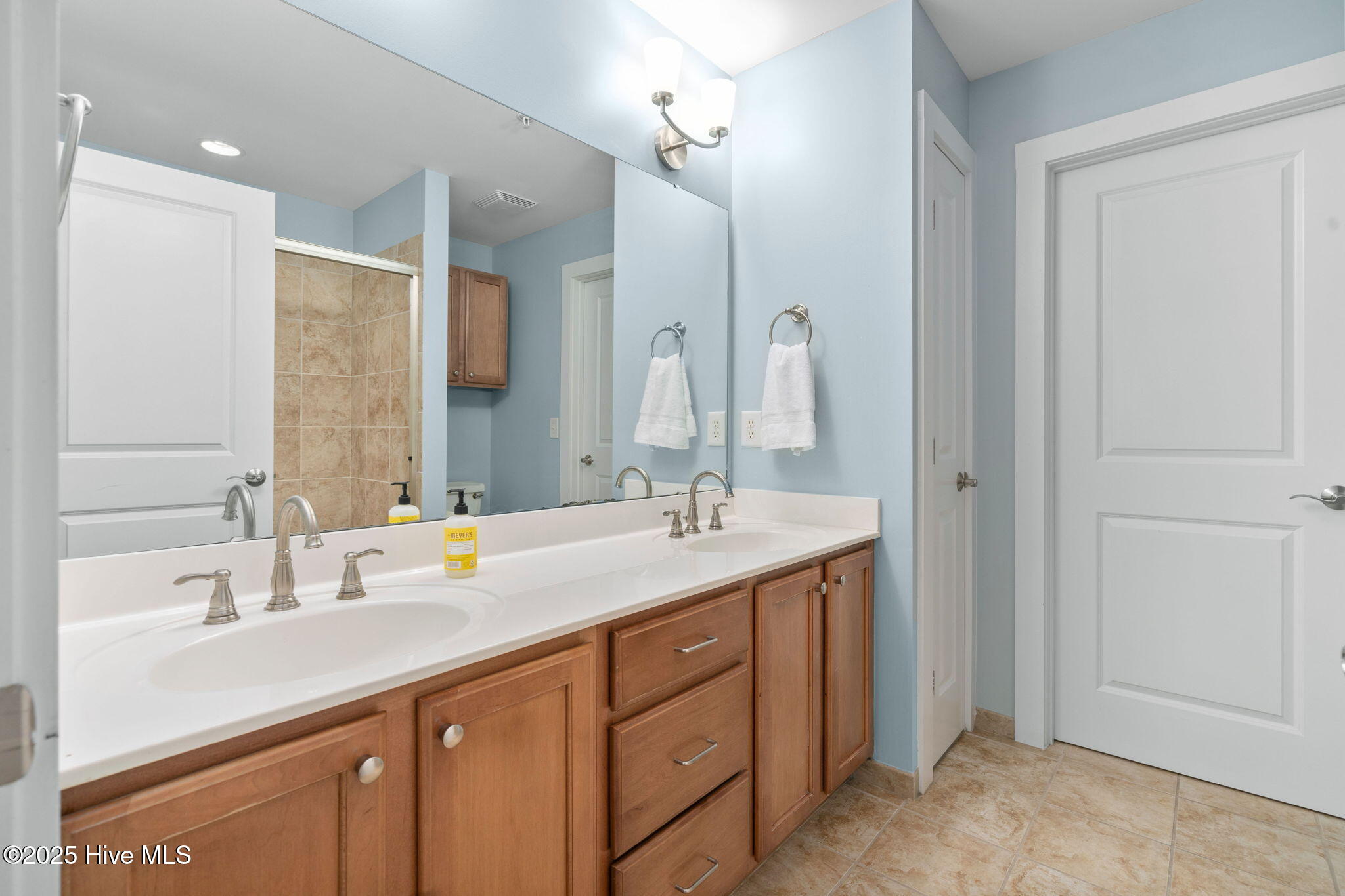 444 S Blount Street 316 Property Photo 20