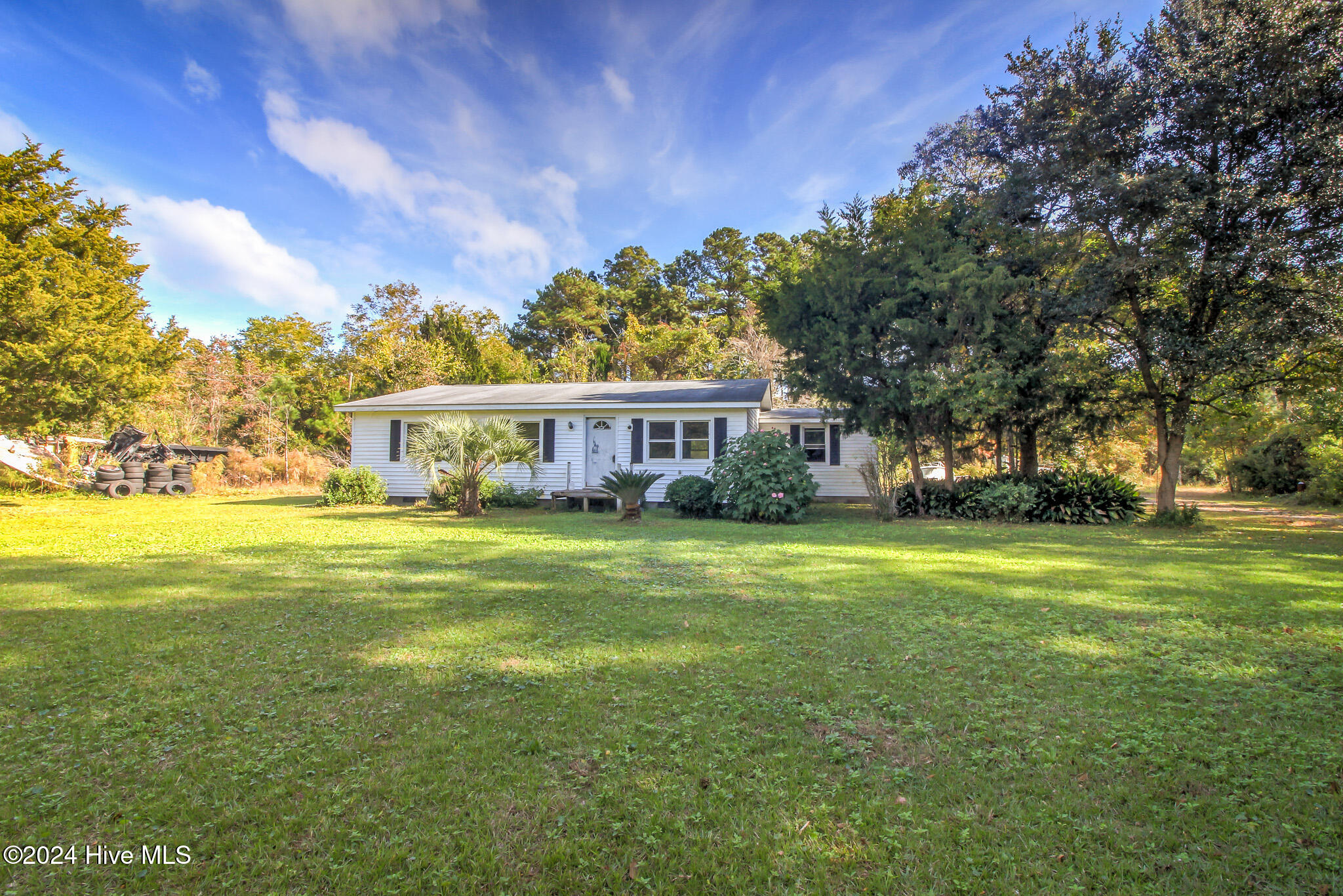 165 Polly Hill Road Property Photo