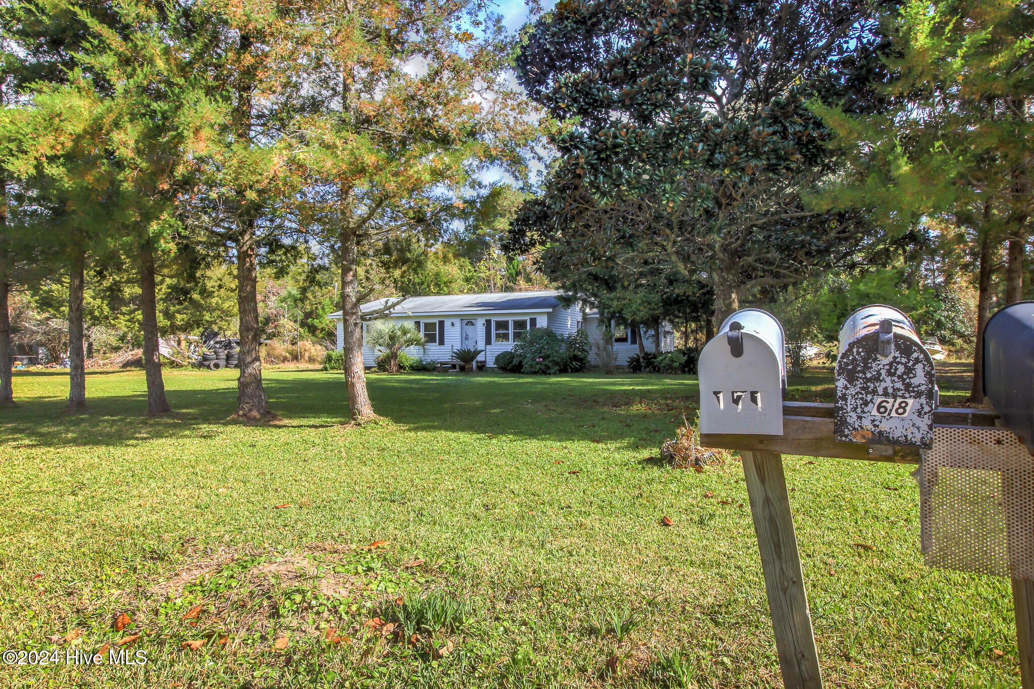 165 Polly Hill Road Property Photo 3