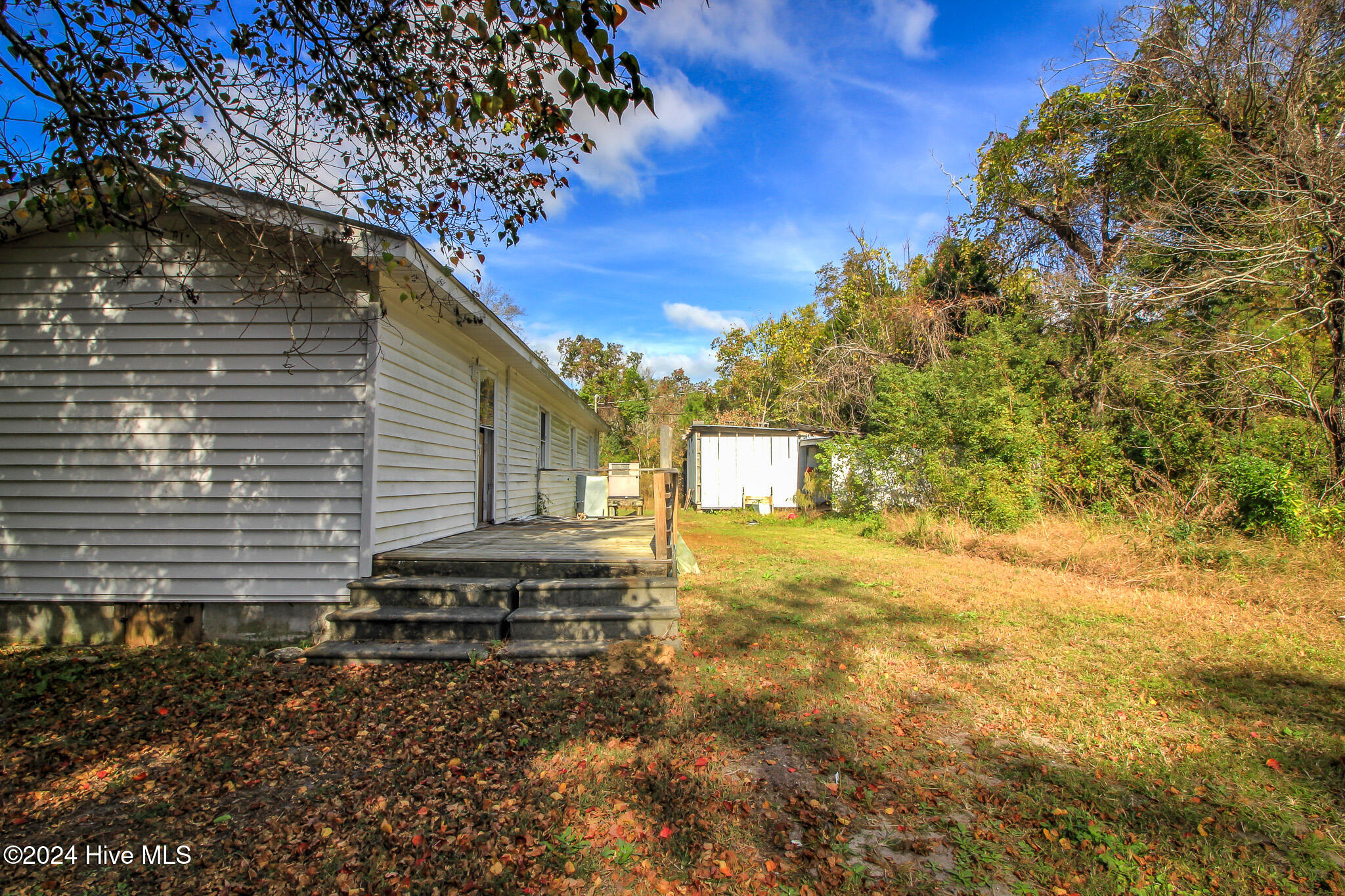 165 Polly Hill Road Property Photo 9