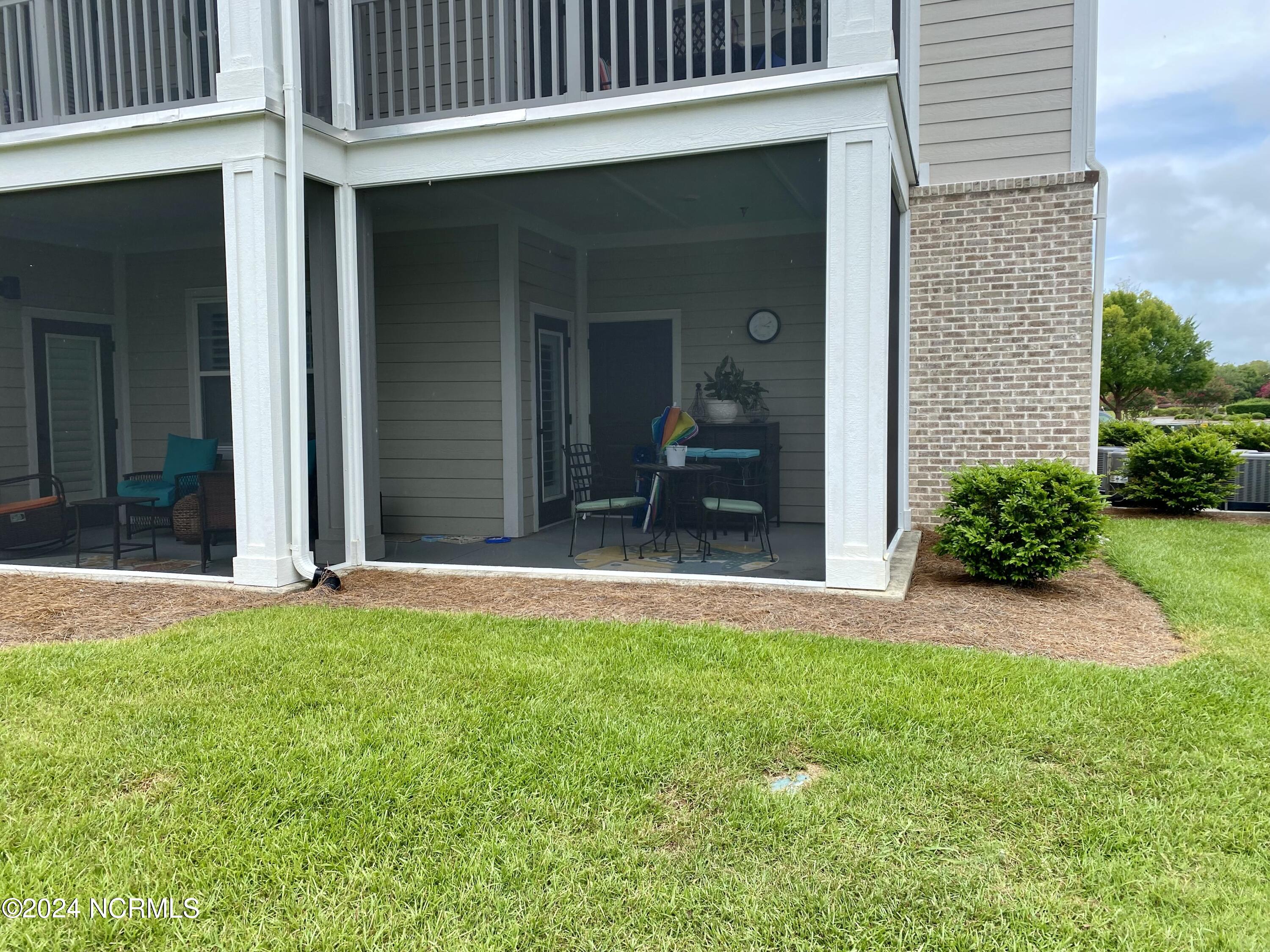 395 S Crow Creek Drive 1606 Property Photo 4