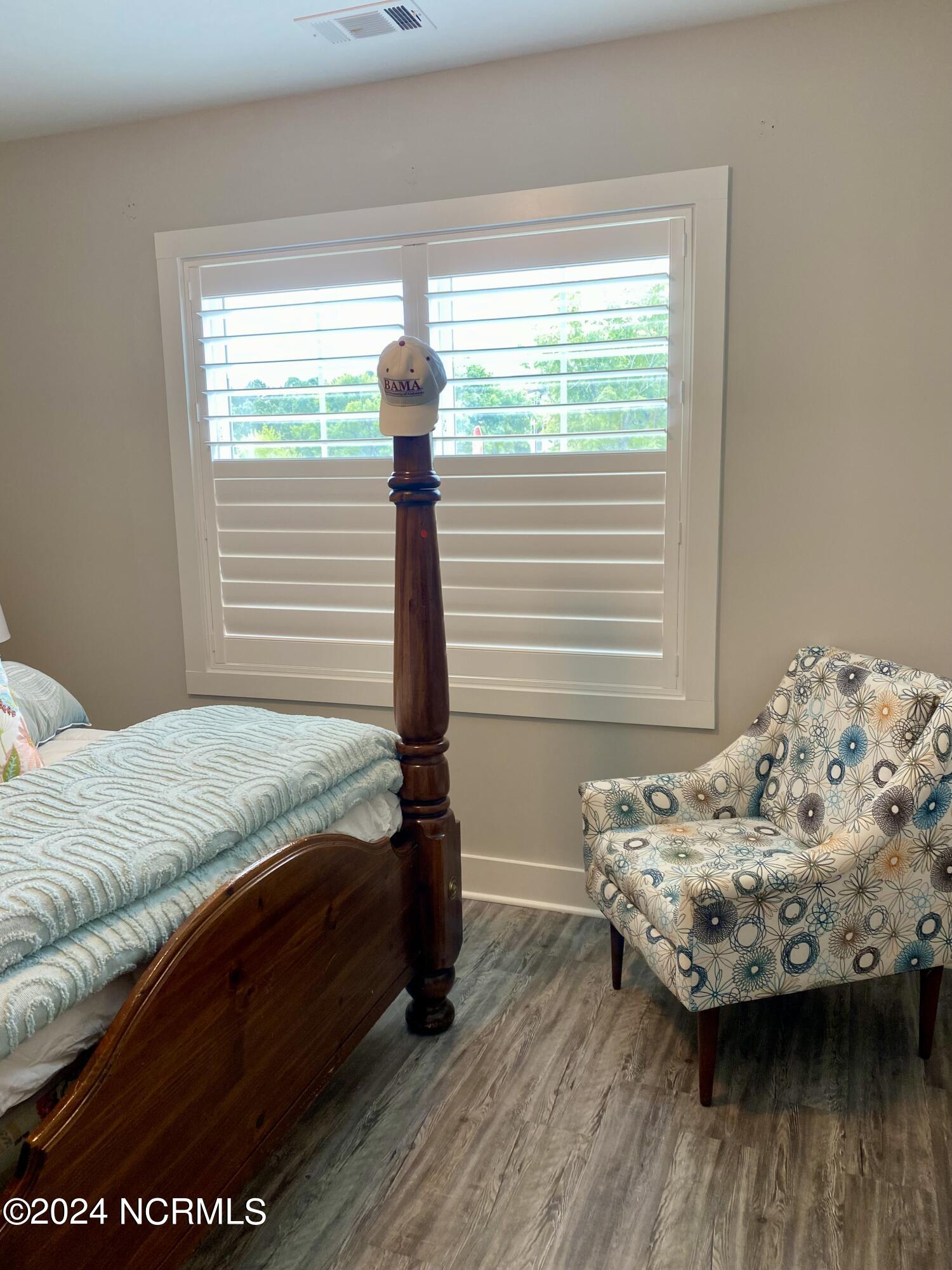 395 S Crow Creek Drive 1606 Property Photo 7
