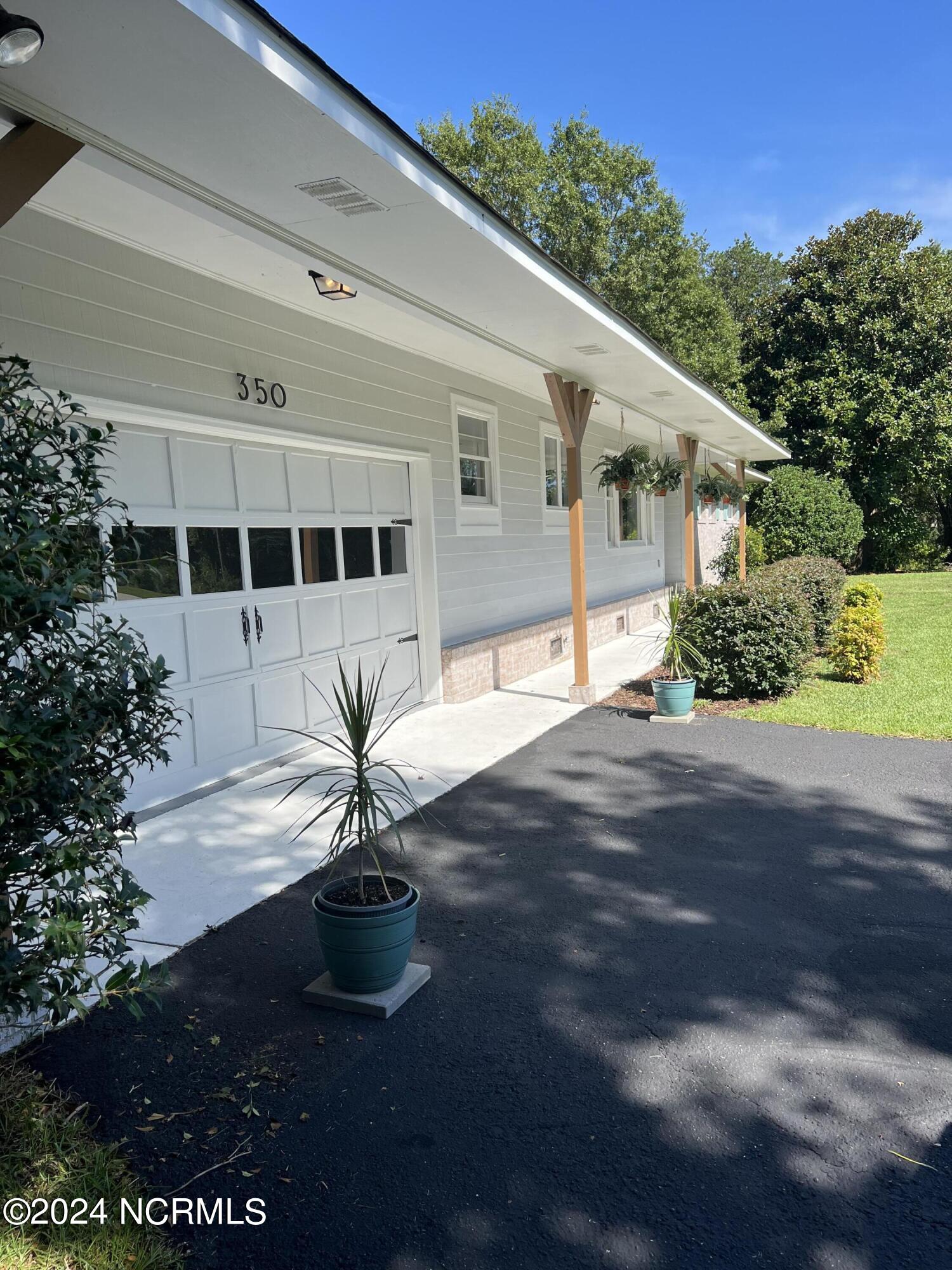 350 S Belvedere Drive Property Photo 3