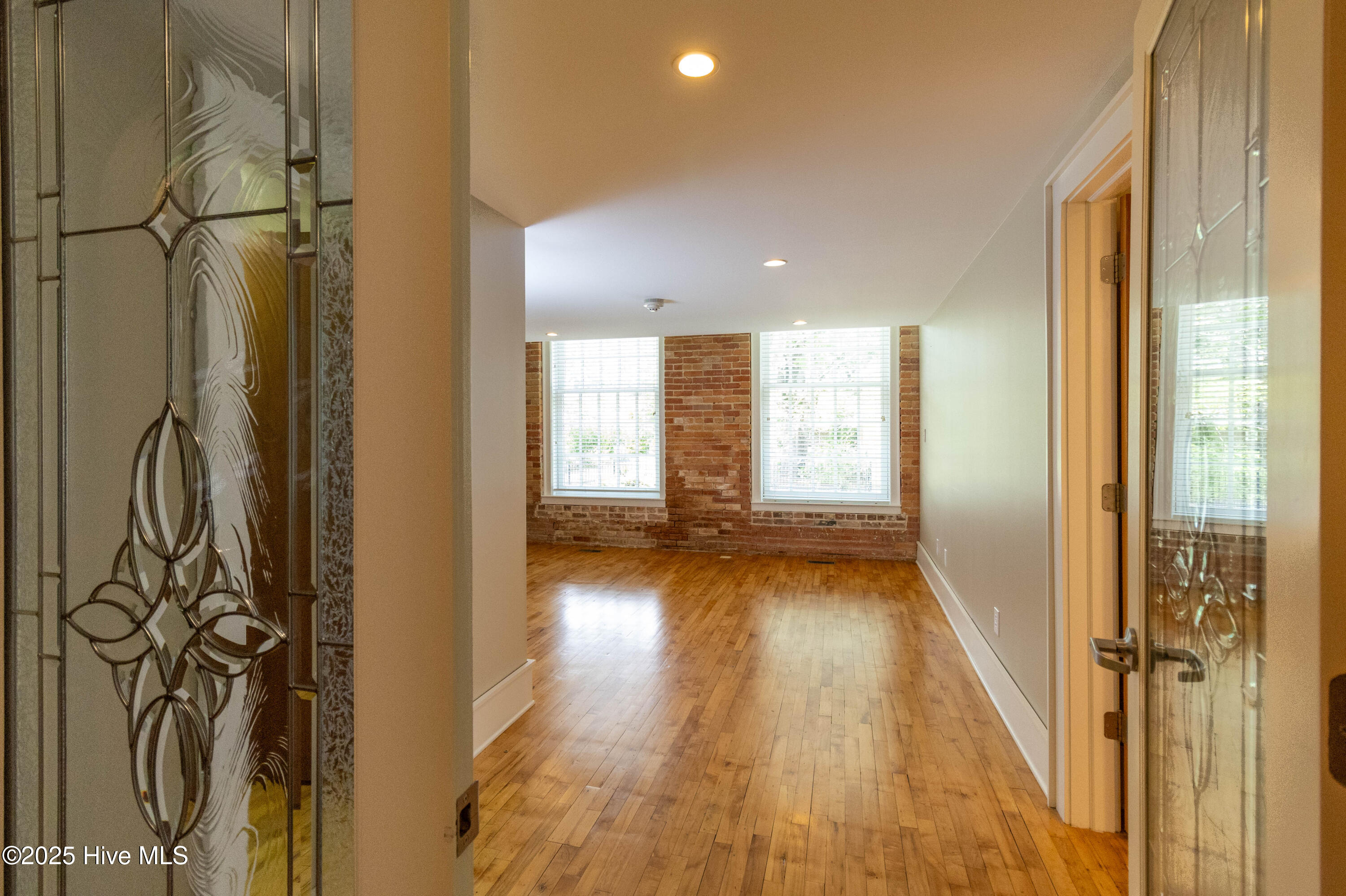 715 Mcmullan Avenue Unit 204 Property Photo 4