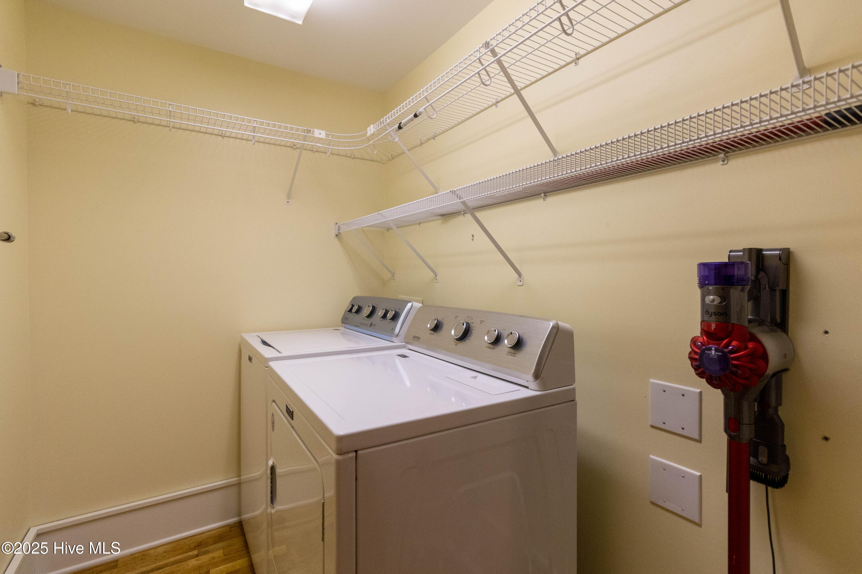 715 Mcmullan Avenue Unit 204 Property Photo 9