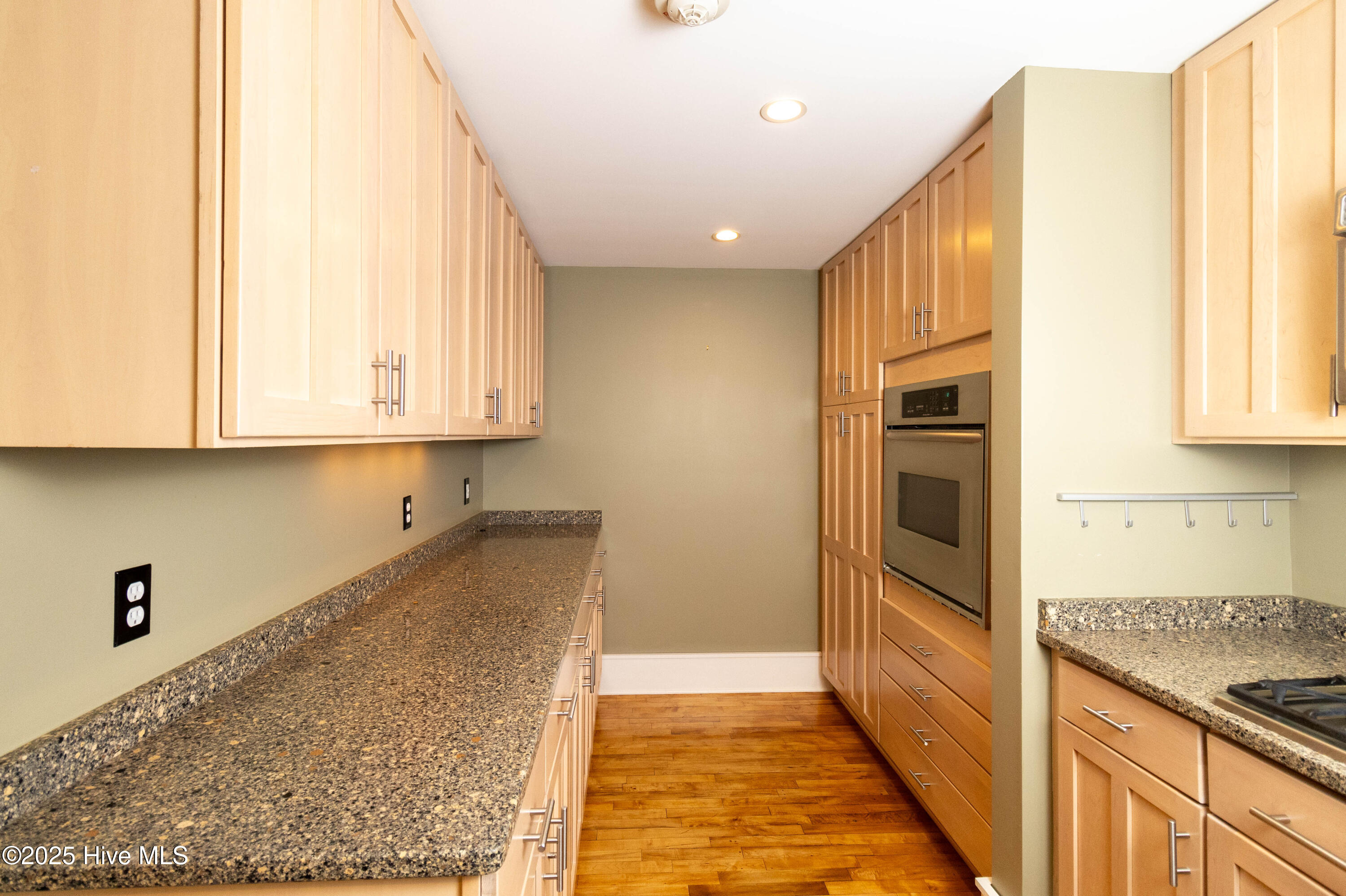 715 Mcmullan Avenue Unit 204 Property Photo 15